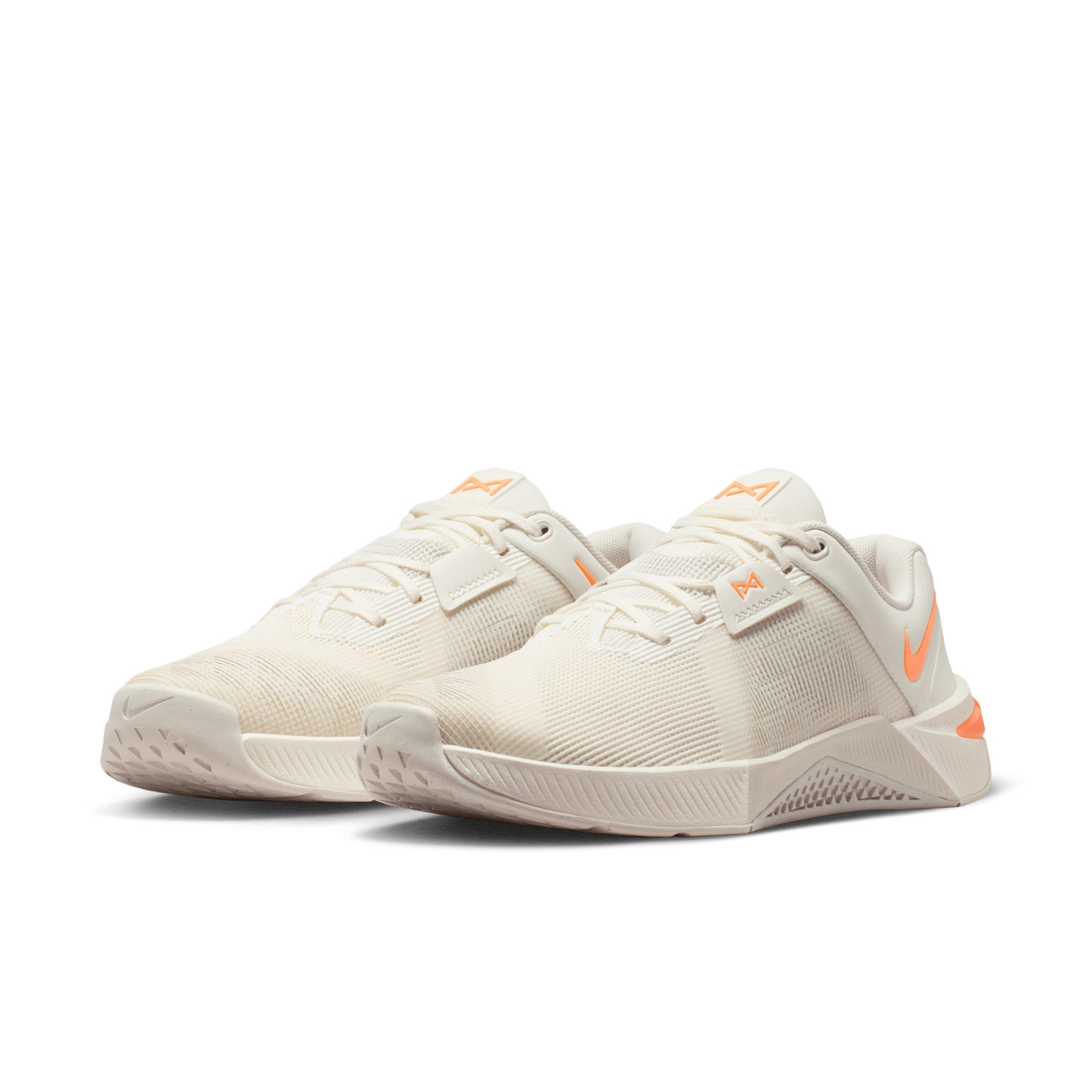 Nike Metcon 10 "Sail/Phantom/Ice Peach/Orange Pulse" Women's Training Shoe - WHITE/ORANGE Thumbnail View 3