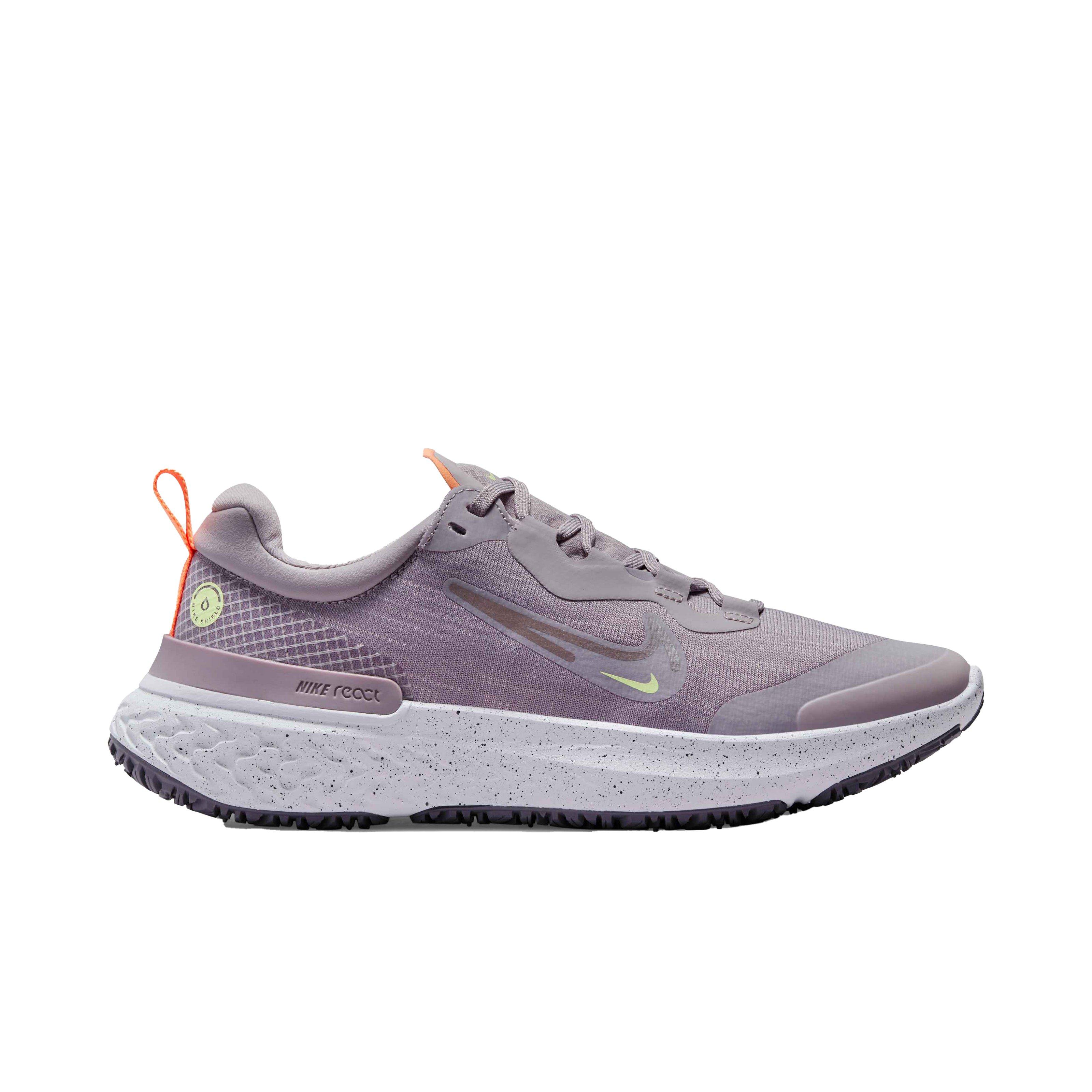 nike react with jeans