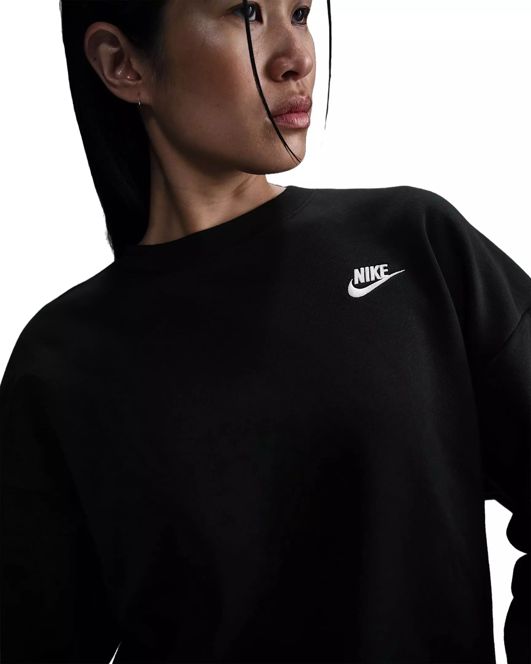 Nike Women's Sportswear Club Fleece Loose Crew-Neck Sweatshirt -Black - BLACK