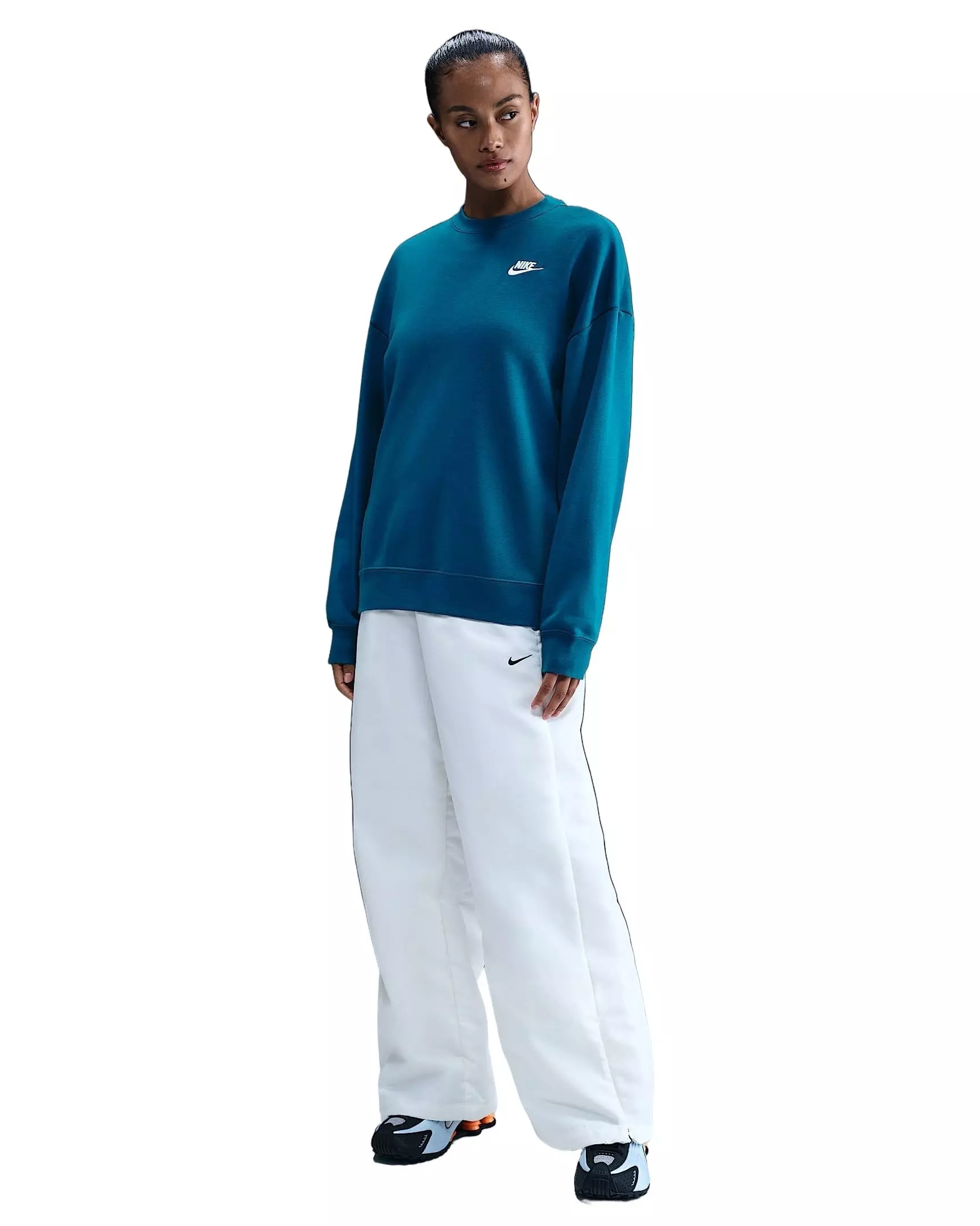 Nike Women's Sportswear Club Fleece Loose Crew-Neck Sweatshirt - Turquoise - TURQUOISE