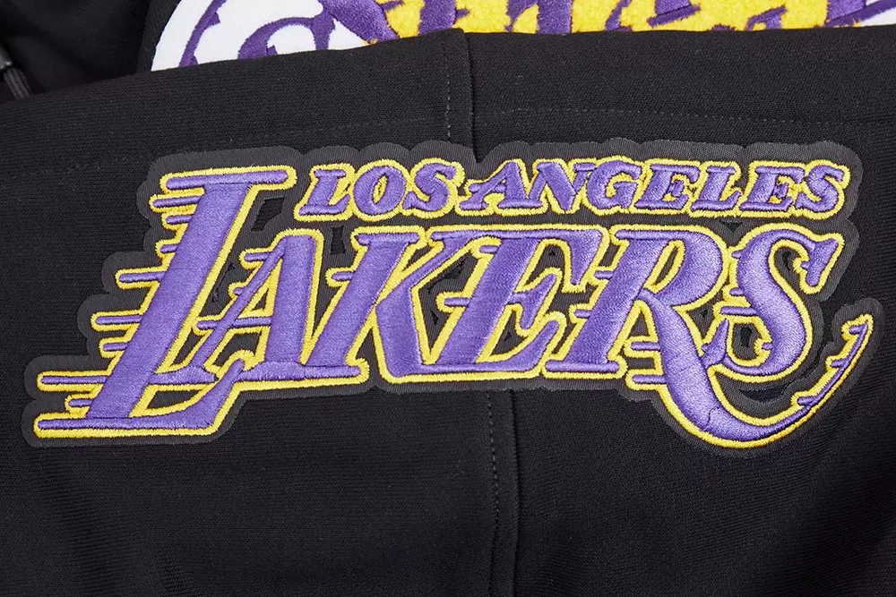 Pro Standard Men's NBA Los Angeles Lakers Old English PO Hoodie - Black - BLACK