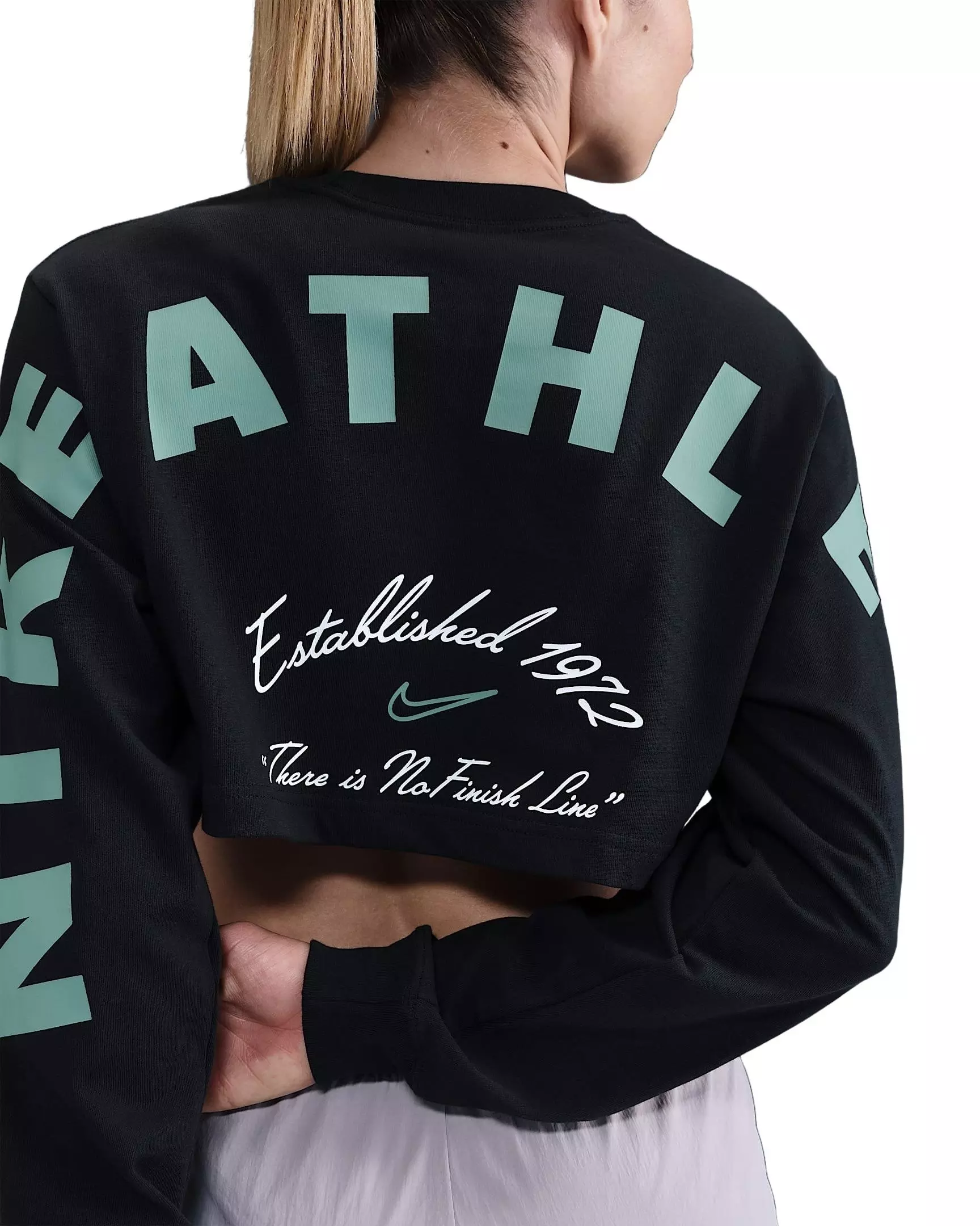 Nike Women's Sportswear Oversized Long-Sleeve B2S Cropped Tee -Black - BLACK