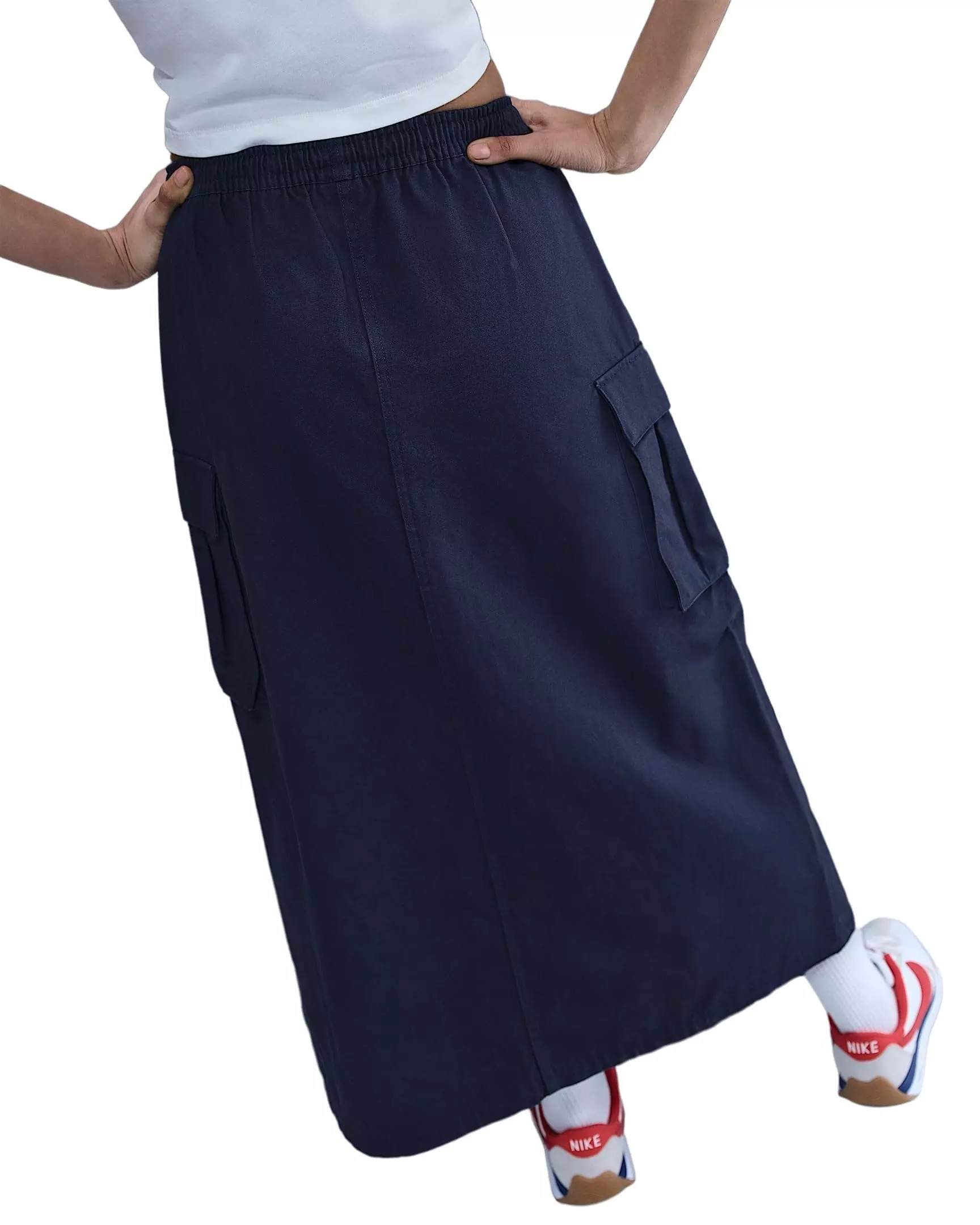 Nike Women's Sportswear Loose Cargo Skirt -Navy - NAVY