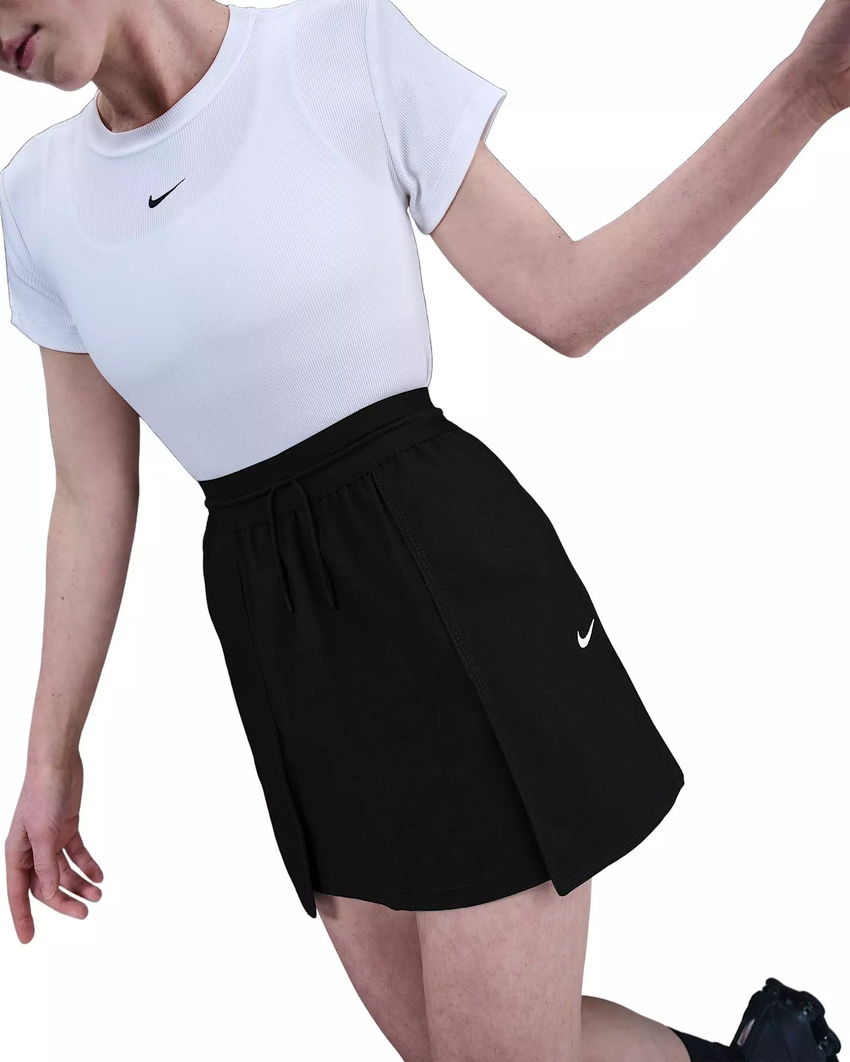 Nike Women's Sportswear Cargo 4" Mini Skirt - Black - BLACK