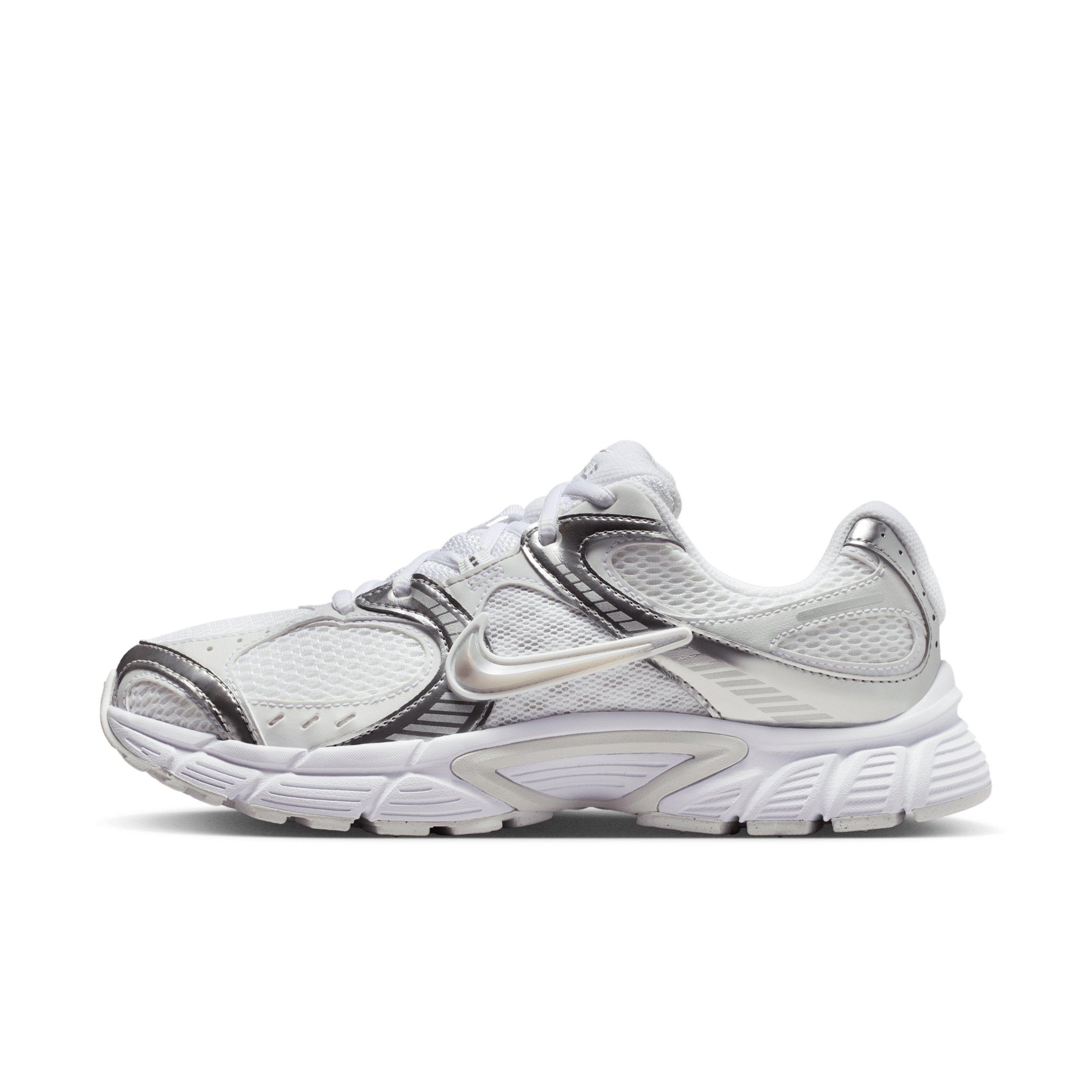 Nike V5 RNR "White/Metallic Platinum/Pure Platinum/Metallic Silver" Women's Shoe - WHITE/PLATINUM/PLATINUM/SILVER Thumbnail View 2