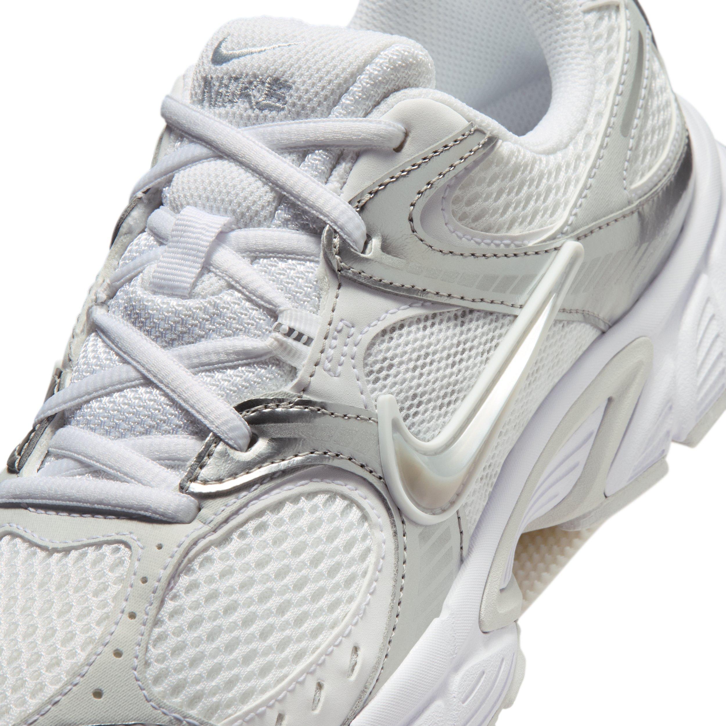 Nike V5 RNR "White/Metallic Platinum/Pure Platinum/Metallic Silver" Women's Shoe - WHITE/PLATINUM/PLATINUM/SILVER Thumbnail View 7