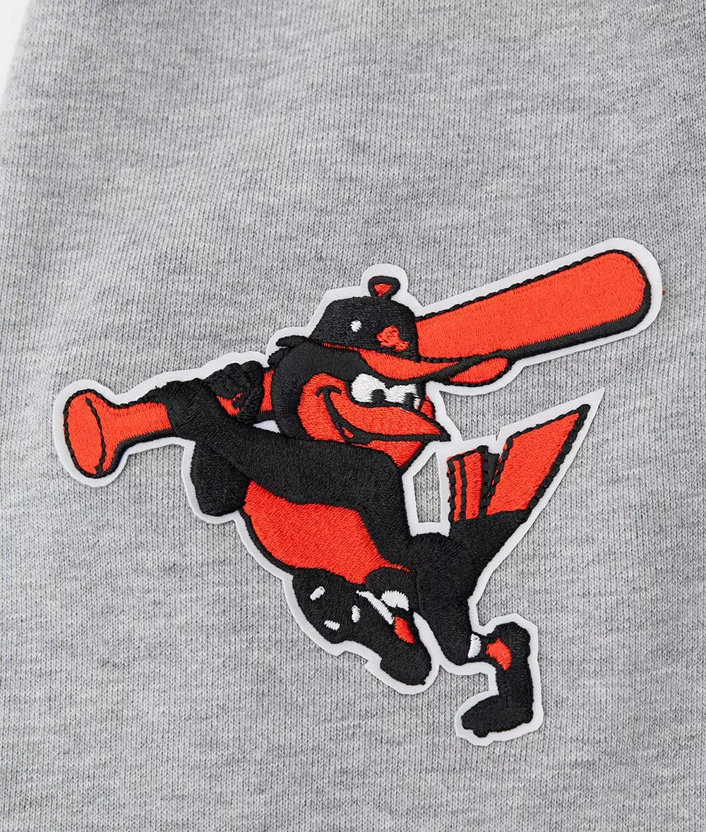 Pro Standard Men's MLB Baltimore Orioles Old English PO Hoodie - Grey - GREY