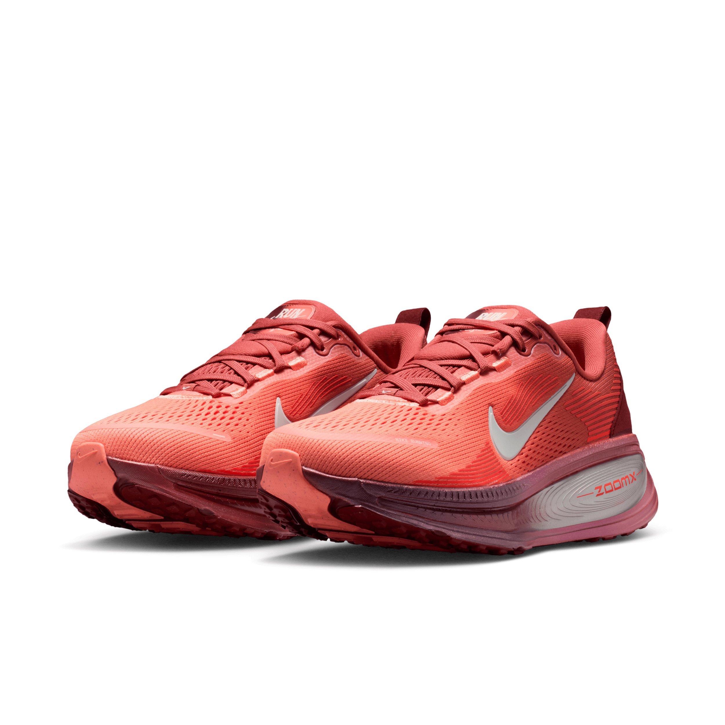 Nike Vomero 18 SE "Light Redwood/Bright Crimson/Atomic Pink/Barely Green" Women's Running Shoe - LT REDWOOD/CRIMSON/PINK/GREEN Thumbnail View 3