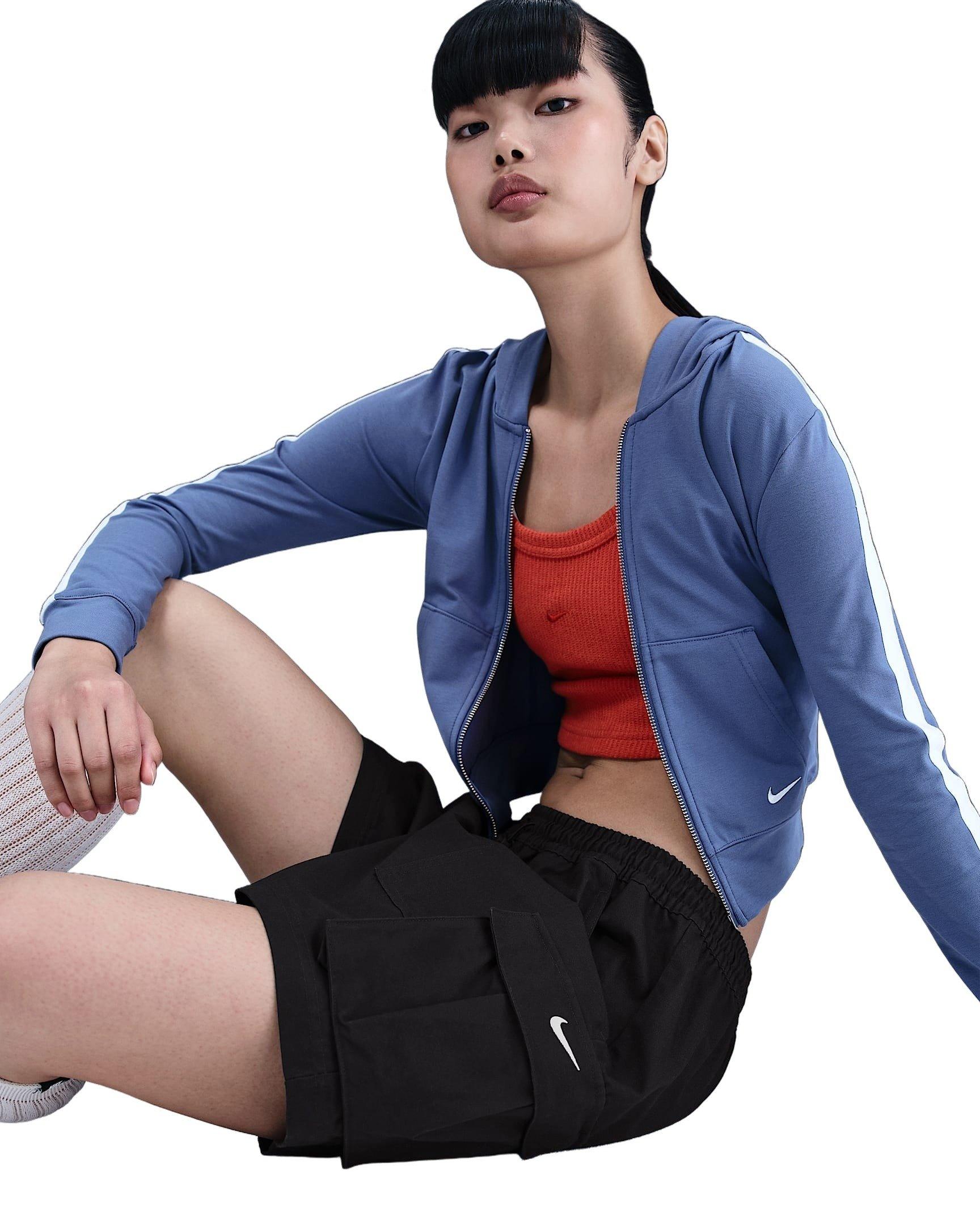 Nike Women's Sportswear Street Mid-Rise Loose 5" Cargo Shorts -Black - BLACK Thumbnail View 3