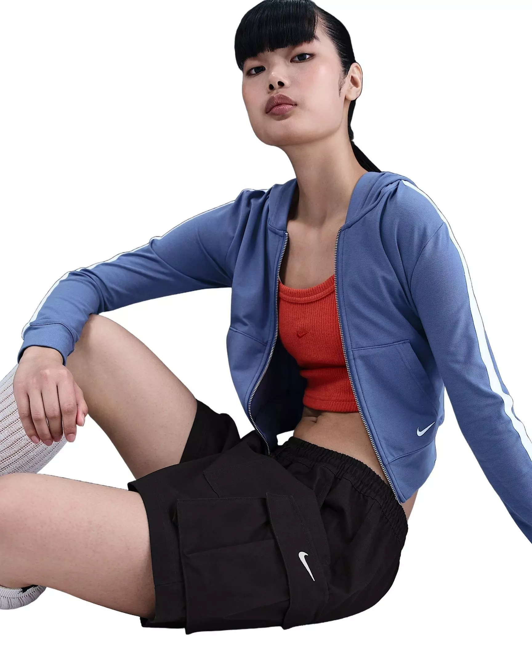 Nike Women's Sportswear Street Mid-Rise Loose 5" Cargo Shorts -Black - BLACK