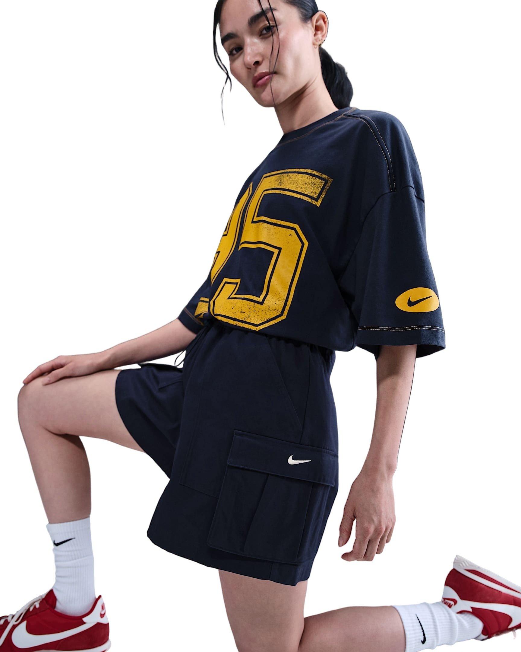 Nike Women's Sportswear Street Mid-Rise Loose 5" Cargo Shorts -Navy - NAVY Thumbnail View 3