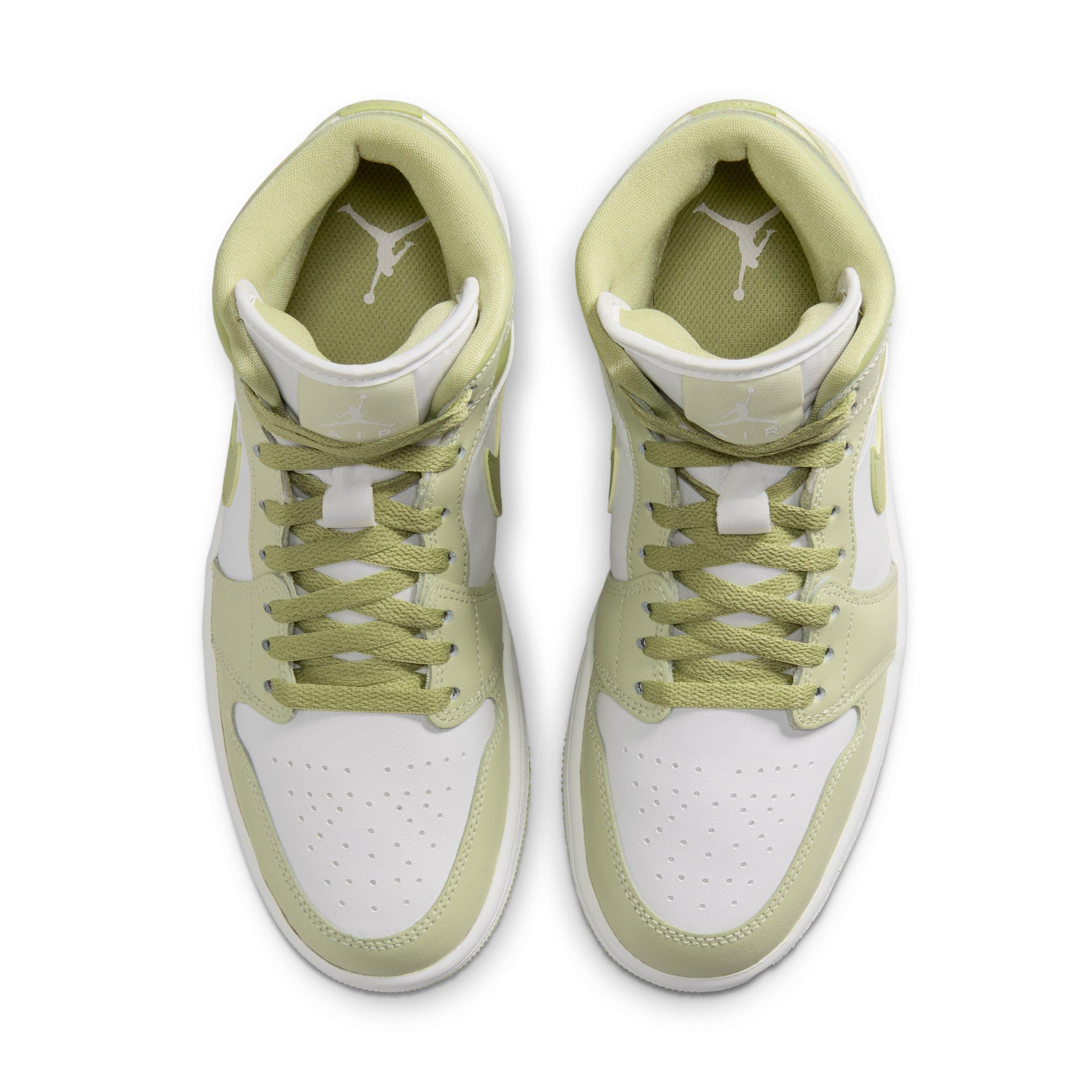 Jordan 1 Mid "Olive Aura/Lawn/Coconut Milk/Sail" Women's Shoe - OLIVE/LAWN/MILK/SAIL Thumbnail View 4