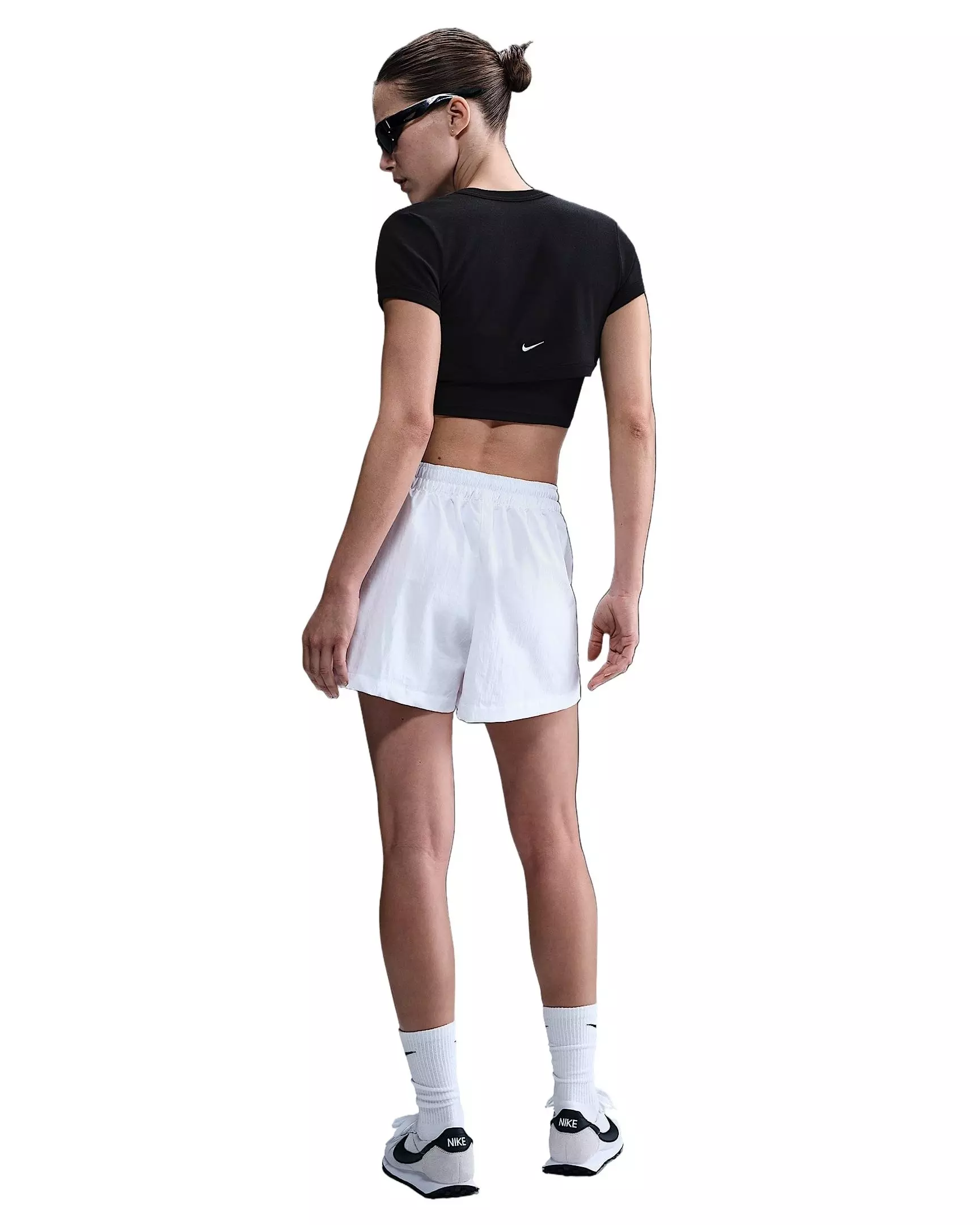 Nike Women's Sportswear Essential Woven Skort -White - WHITE