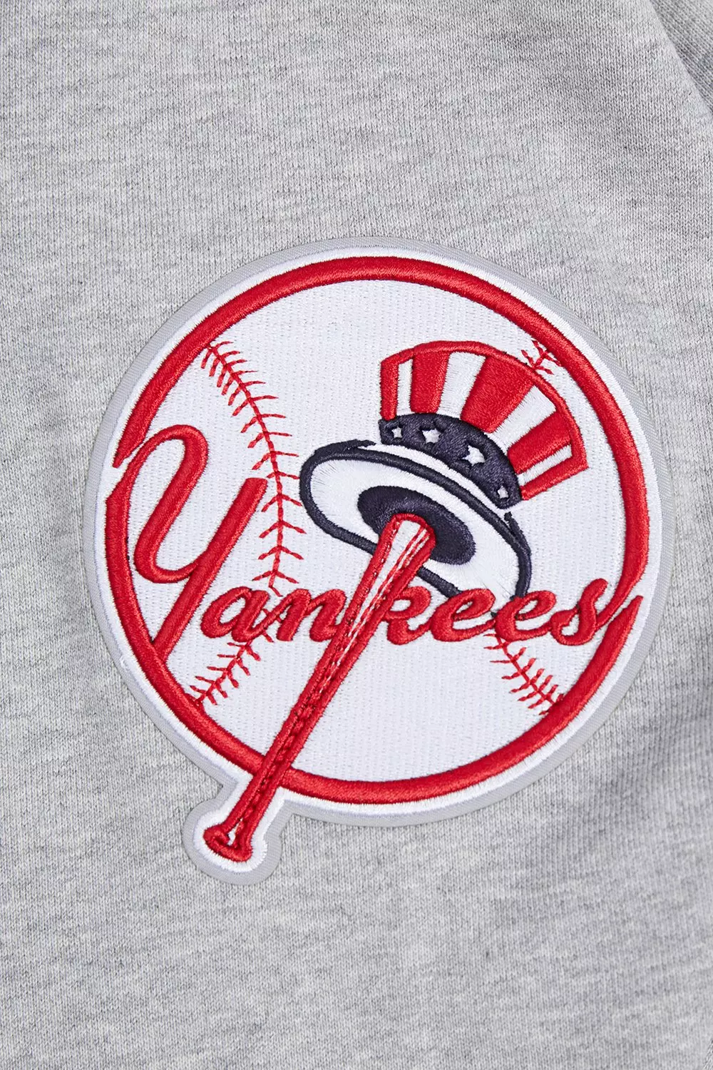 Pro Standard Men's MLB New York Yankees Old English PO Hoodie - Grey - GREY