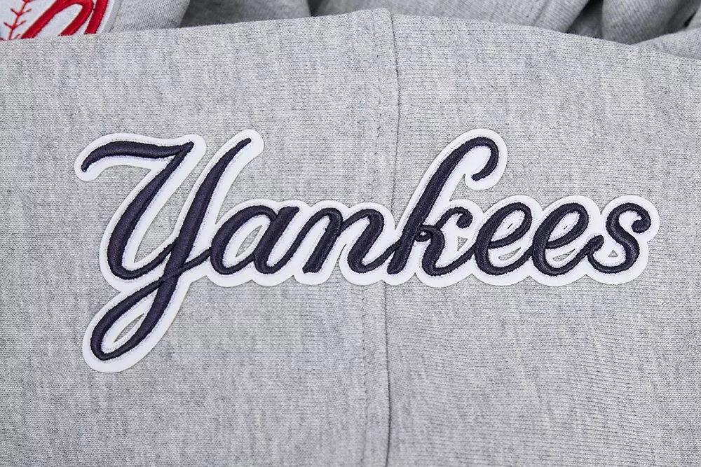 Pro Standard Men's MLB New York Yankees Old English PO Hoodie -Grey - GREY