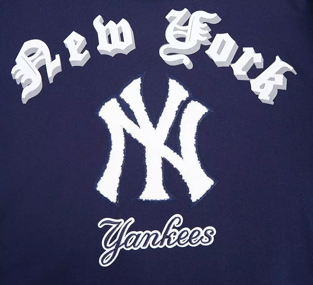 Pro Standard Men's MLB New York Yankees Old English PO Hoodie - Navy - NAVY