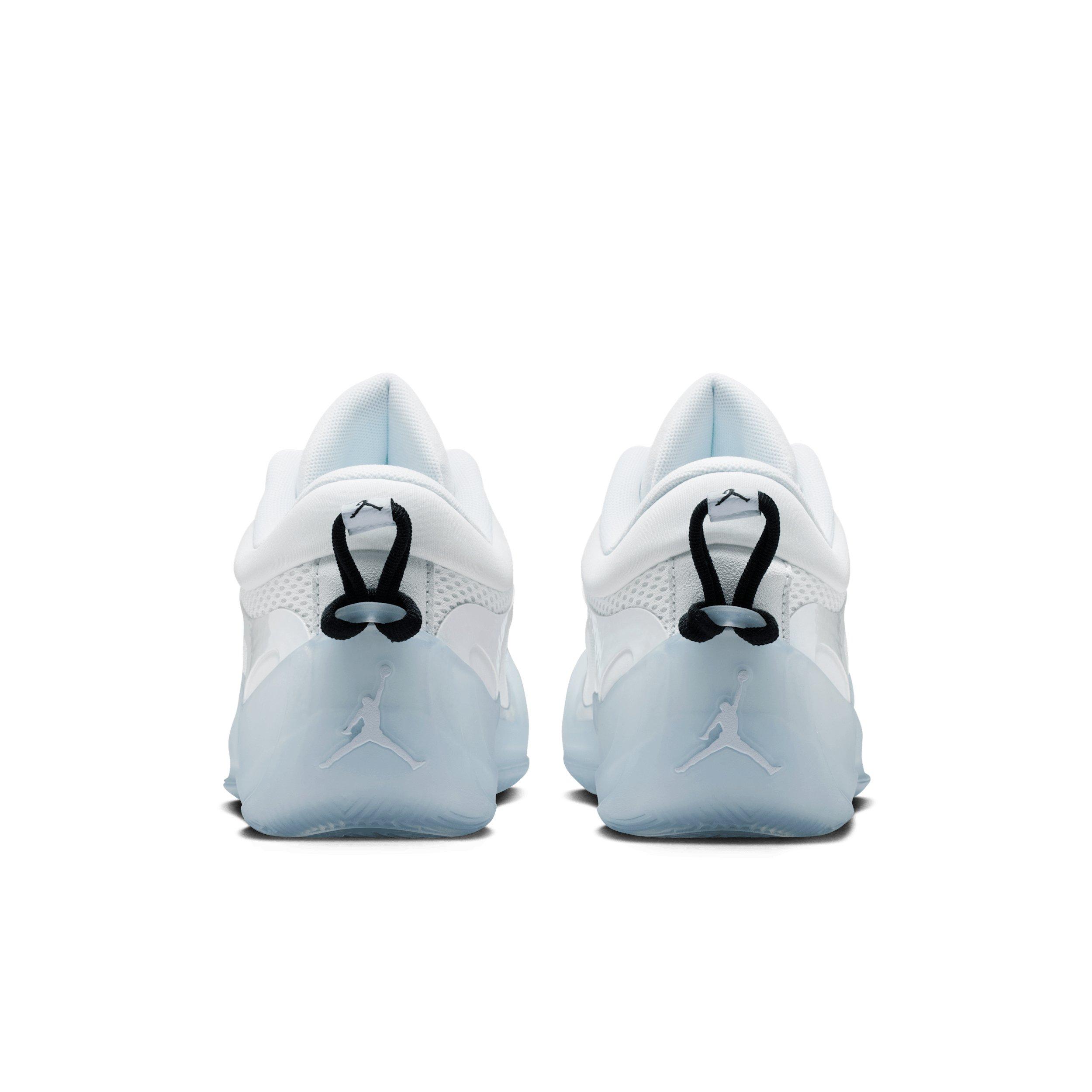 Jordan Heir Series 2 "White/Ice Blue" Women's Basketball Shoe - WHITE/BLUE Thumbnail View 5