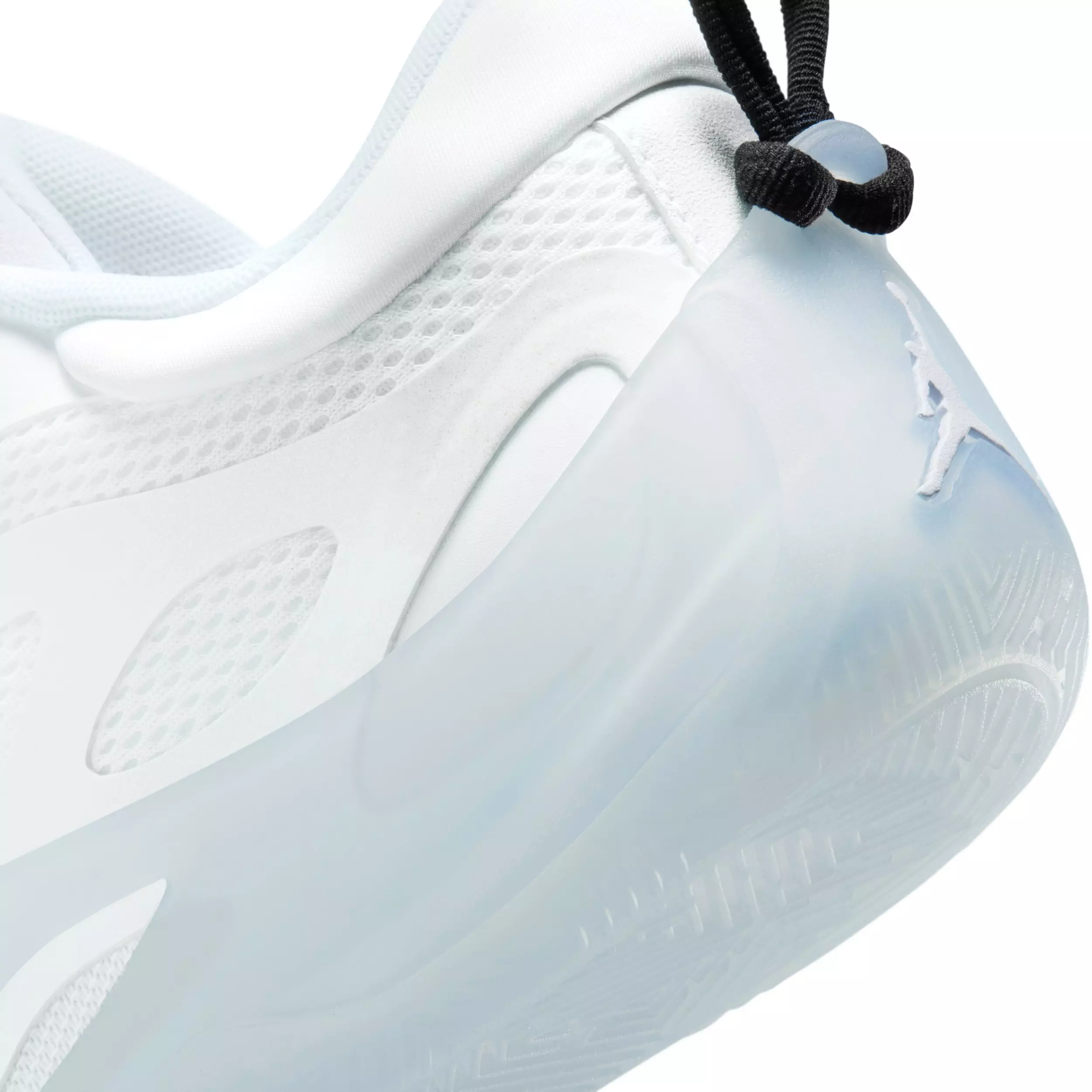 Jordan Heir Series 2 "White/Ice Blue" Women's Basketball Shoe - WHITE/BLUE