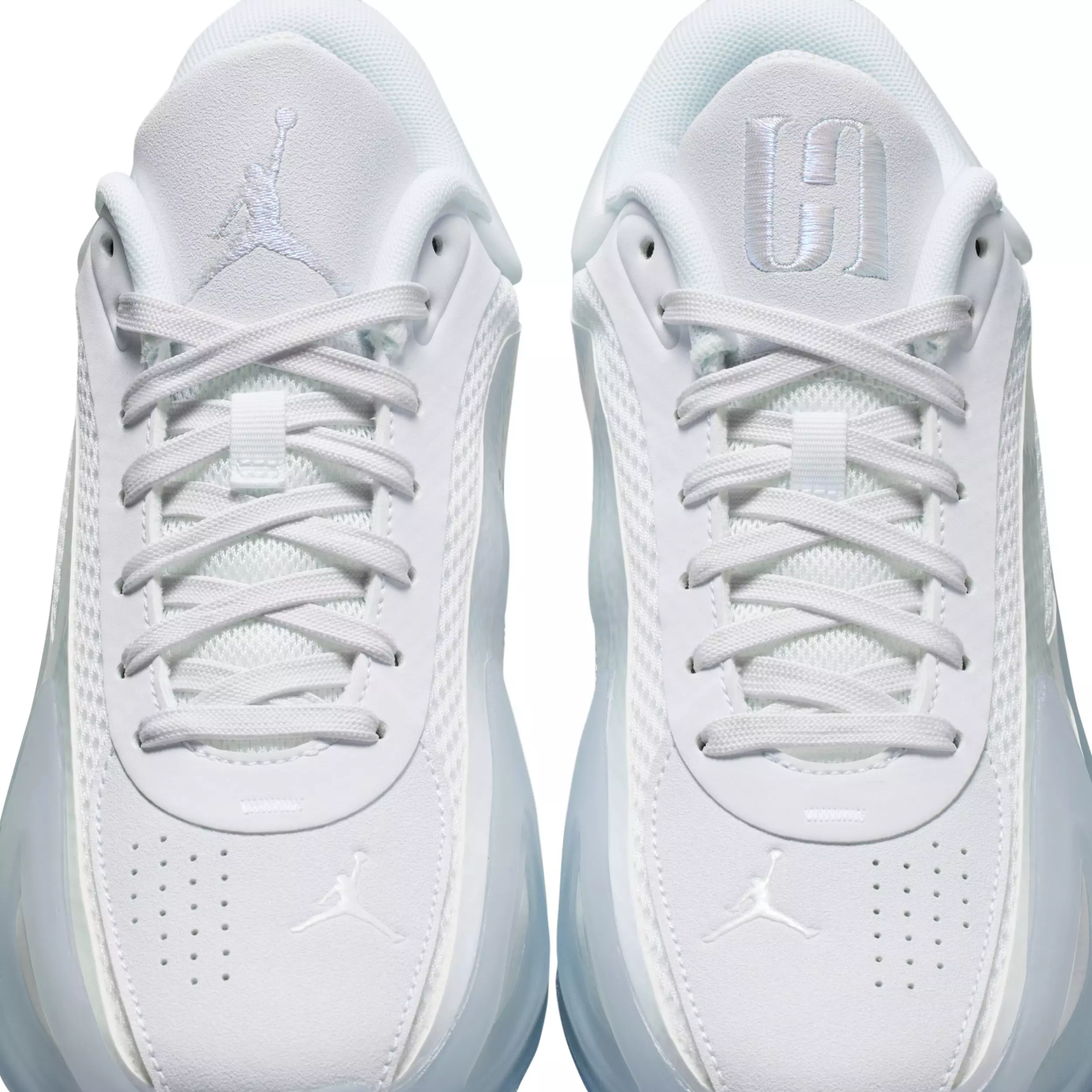 Jordan Heir Series 2 "White/Ice Blue" Women's Basketball Shoe - WHITE/BLUE