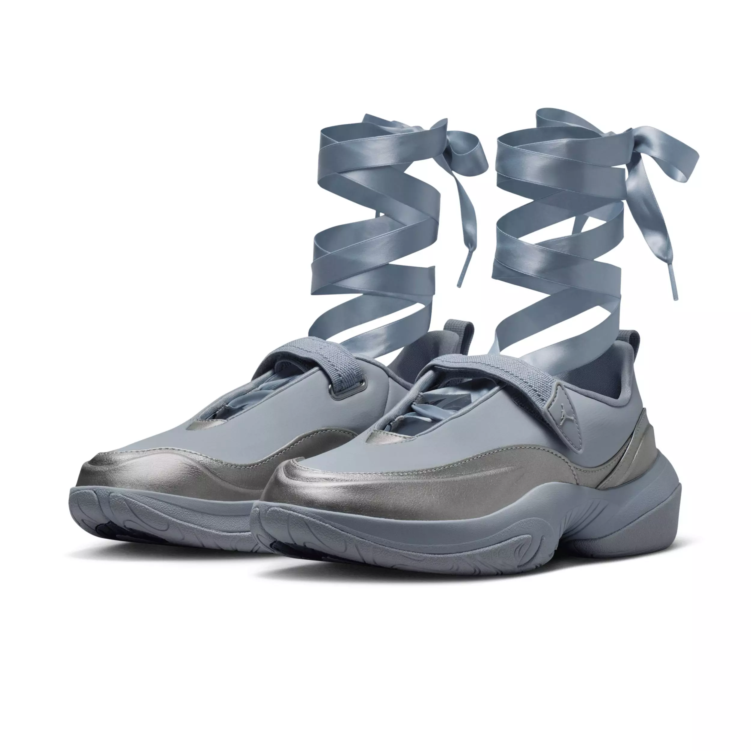 Jordan Pointe "Metallic Silver/Smoke Grey/Photon Dust" Women's Shoe - SILVER/GREY/DUST
