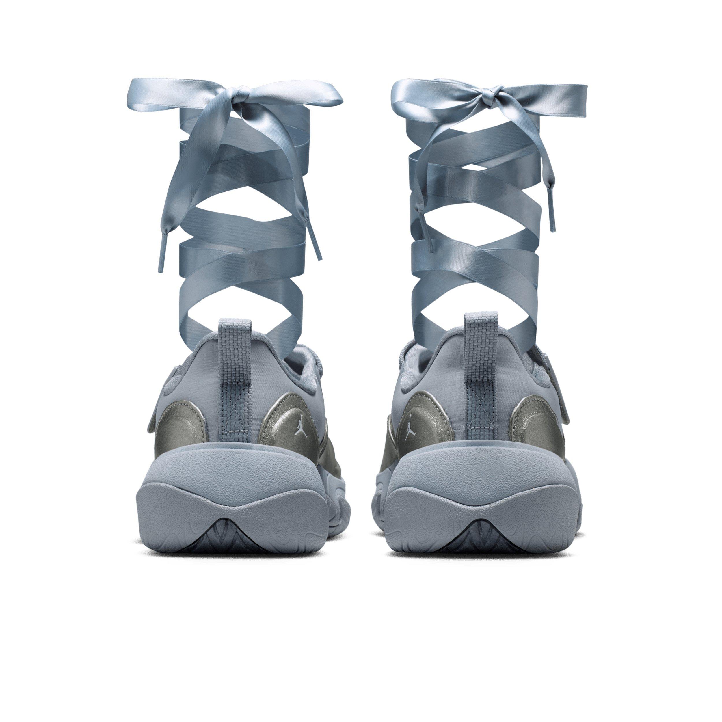 Jordan Pointe "Metallic Silver/Smoke Grey/Photon Dust" Women's Shoe - SILVER/GREY/DUST Thumbnail View 5