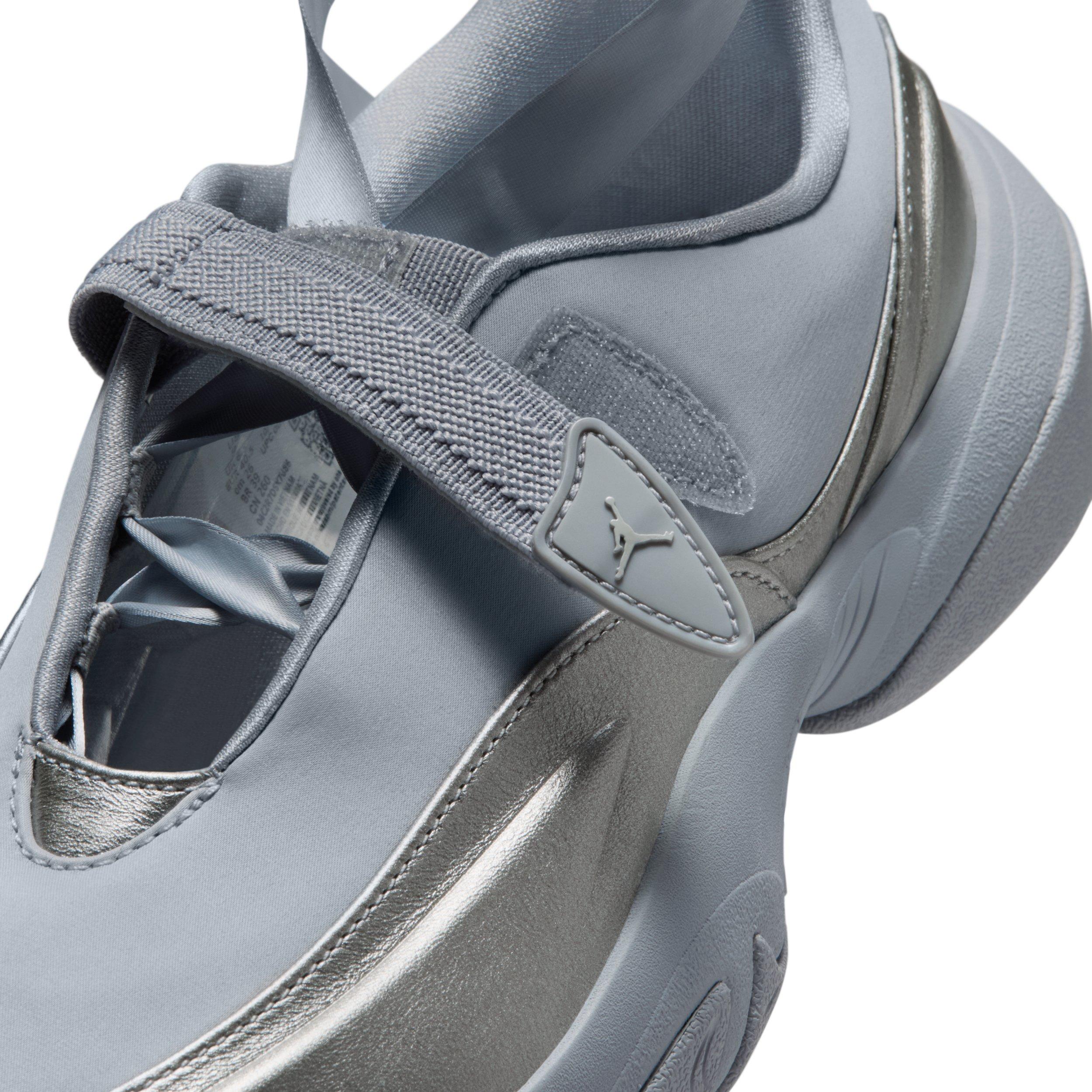 Jordan Pointe "Metallic Silver/Smoke Grey/Photon Dust" Women's Shoe - SILVER/GREY/DUST Thumbnail View 7