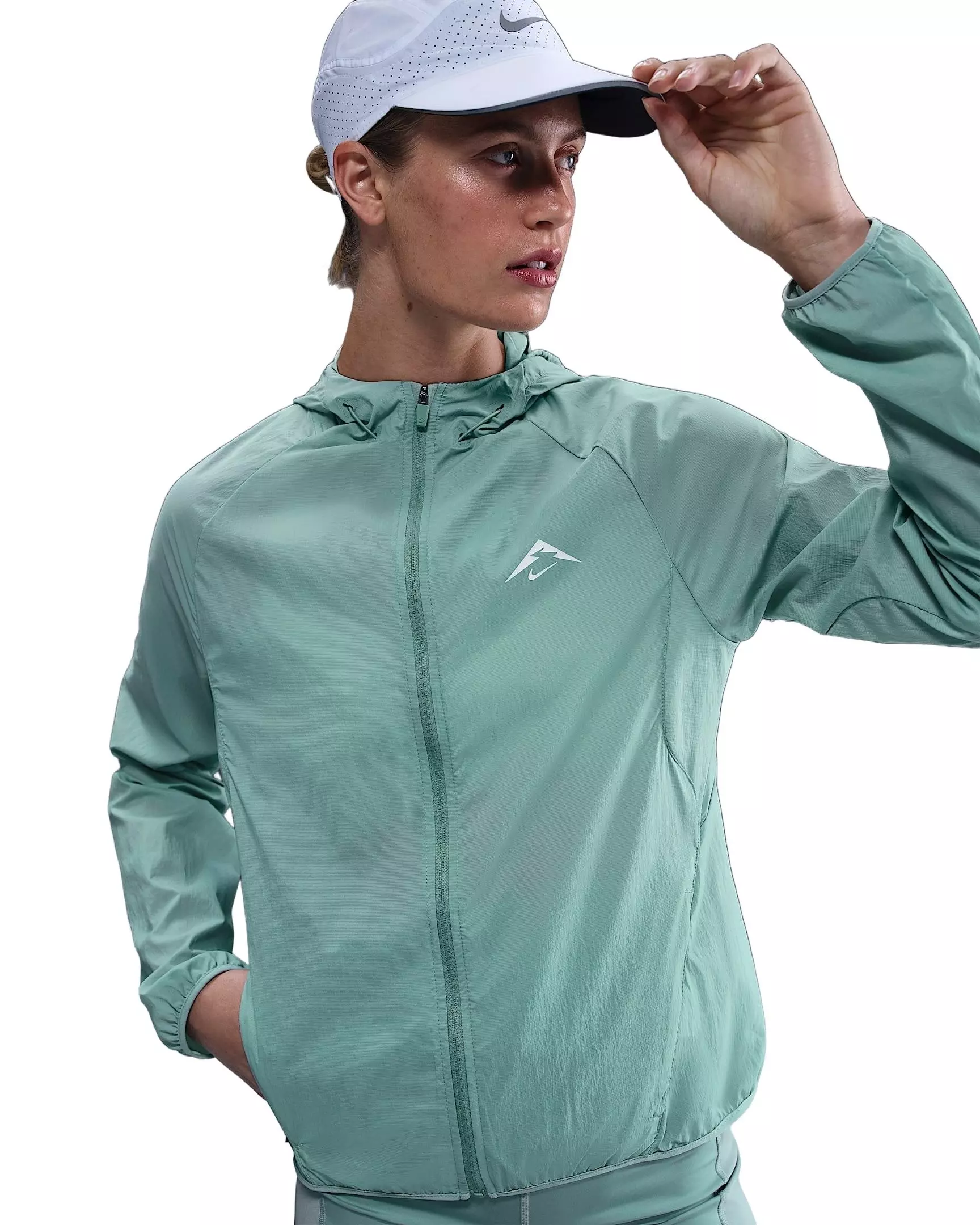 Nike Women's Trail Repel Running Jacket -Green - GREEN