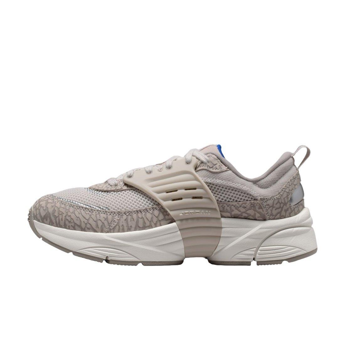 Jordan Trunner O/S "Gamma Grey/Enigma Stone/Sail/Old Royal" Women's Shoe - GREY/STONE/SAIL/ROYAL