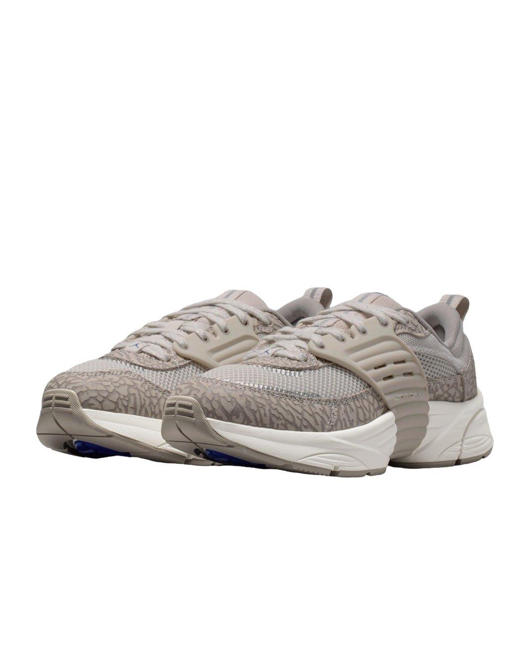 Jordan Trunner O/S "Gamma Grey/Enigma Stone/Sail/Old Royal" Women's Shoe - GREY/STONE/SAIL/ROYAL