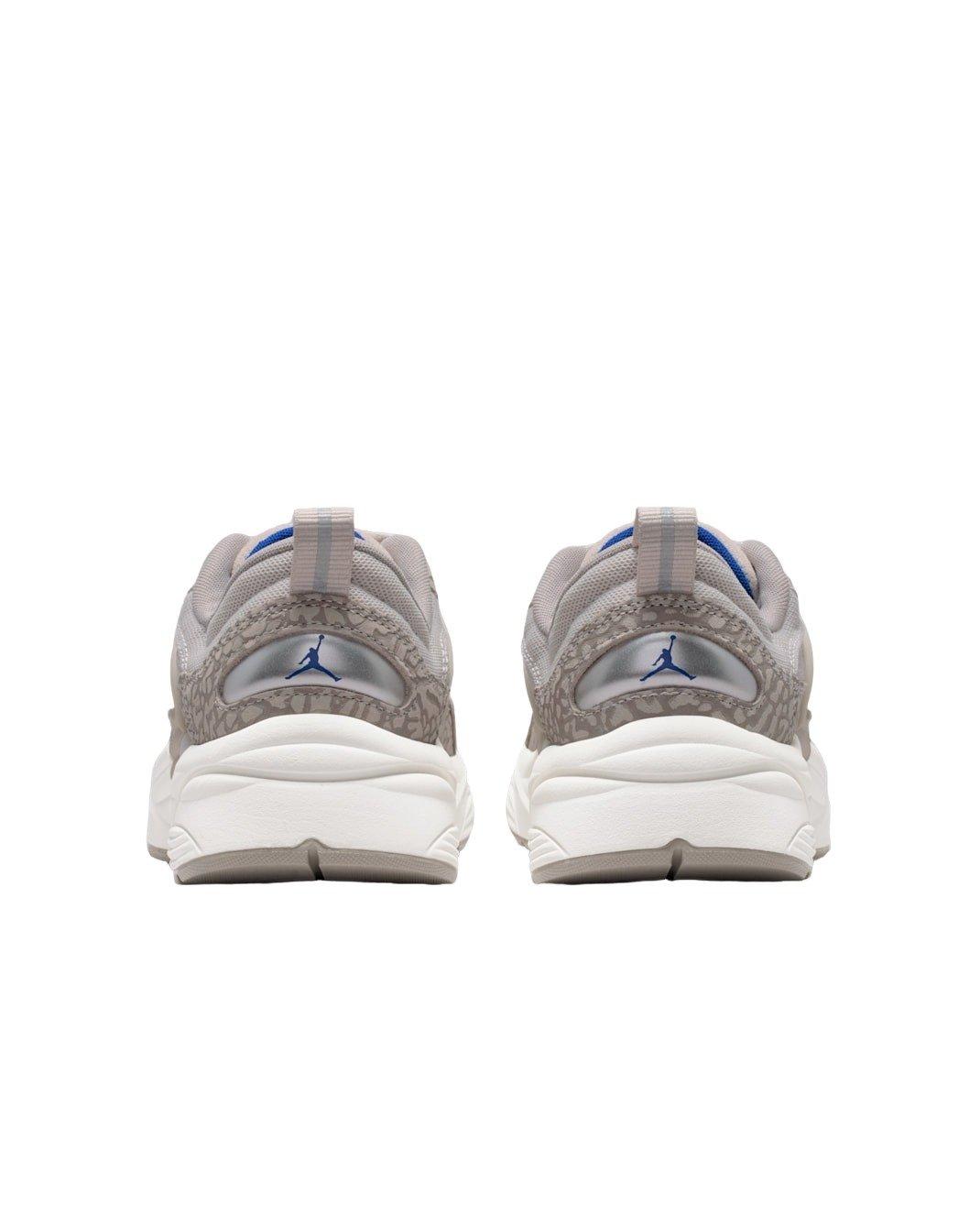 Jordan Trunner O/S "Gamma Grey/Enigma Stone/Sail/Old Royal" Women's Shoe - GREY/STONE/SAIL/ROYAL