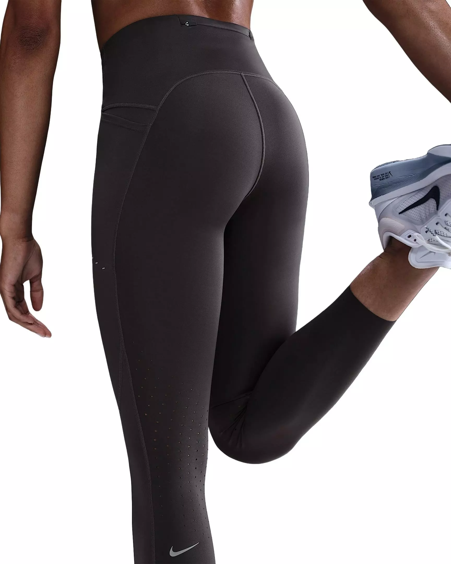 Nike Women's Swift High-Waisted 7/8 Running Leggings with Pockets -Grey - GREY