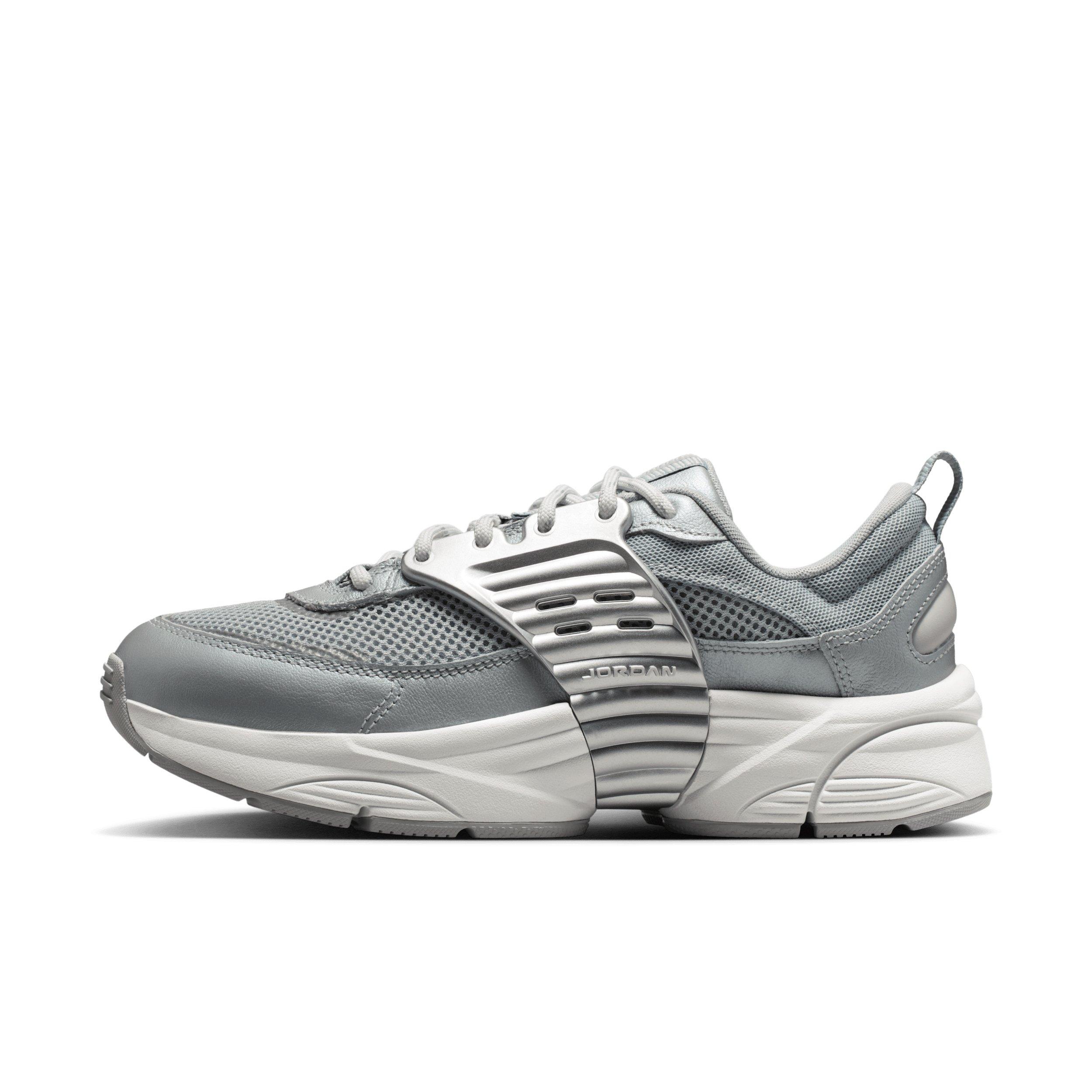 Jordan Trunner O/S "Swan/Wolf Grey/Reflect Silver/Summit White" Women's Shoe - SWAN/GREY/SILVER/WHITE Thumbnail View 2