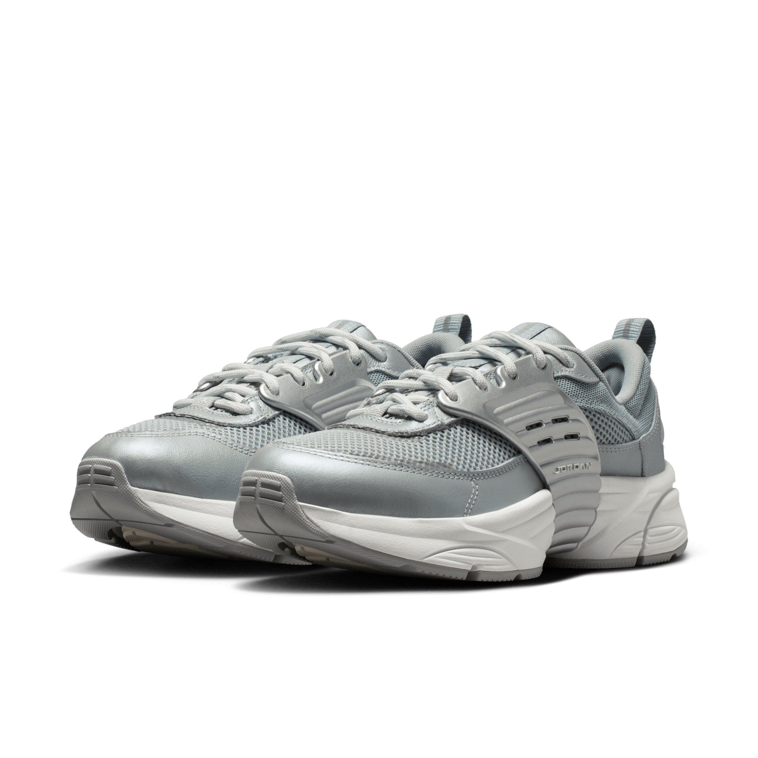 Jordan Trunner O/S "Swan/Wolf Grey/Reflect Silver/Summit White" Women's Shoe - SWAN/GREY/SILVER/WHITE Thumbnail View 3