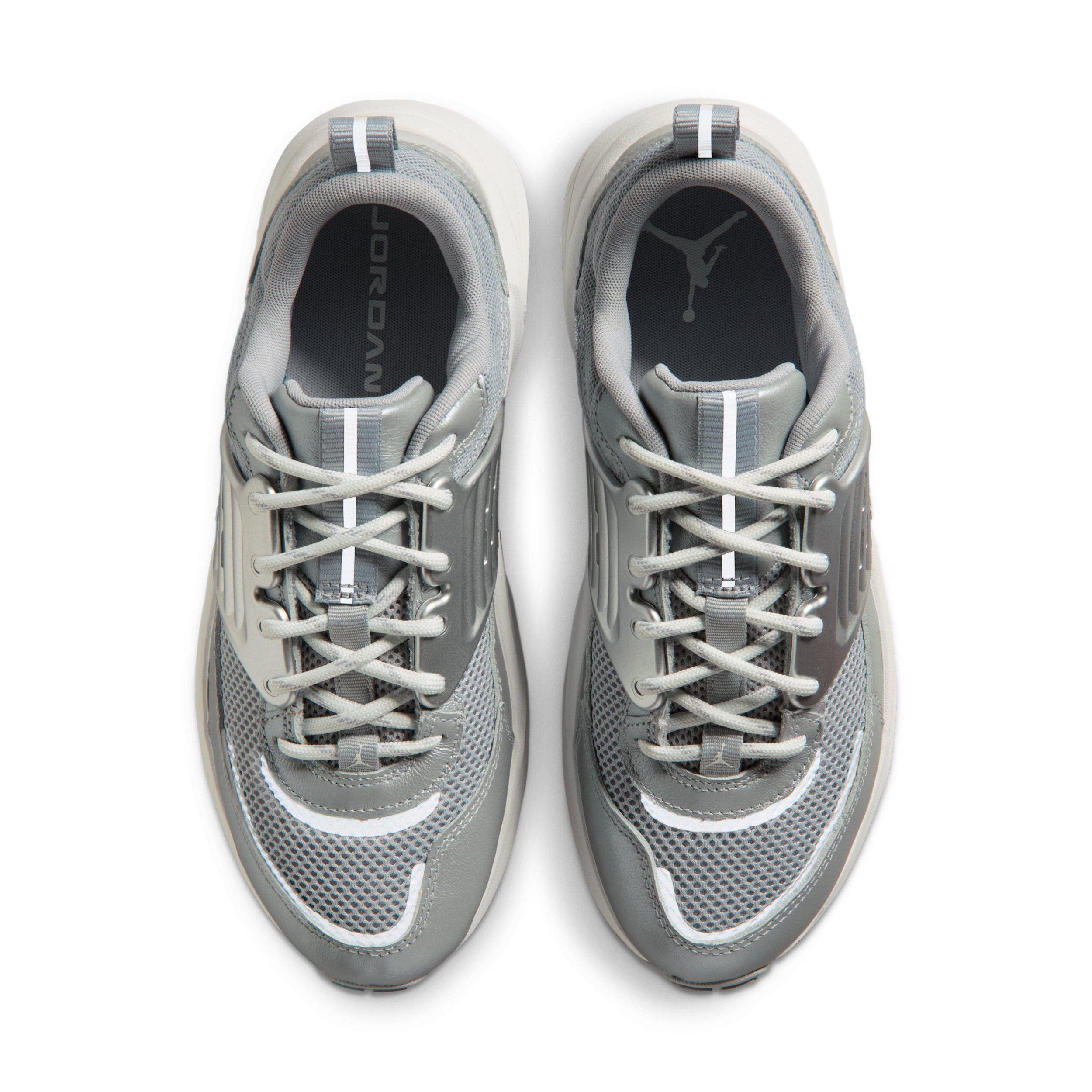 Jordan Trunner O/S "Swan/Wolf Grey/Reflect Silver/Summit White" Women's Shoe - SWAN/GREY/SILVER/WHITE Thumbnail View 4