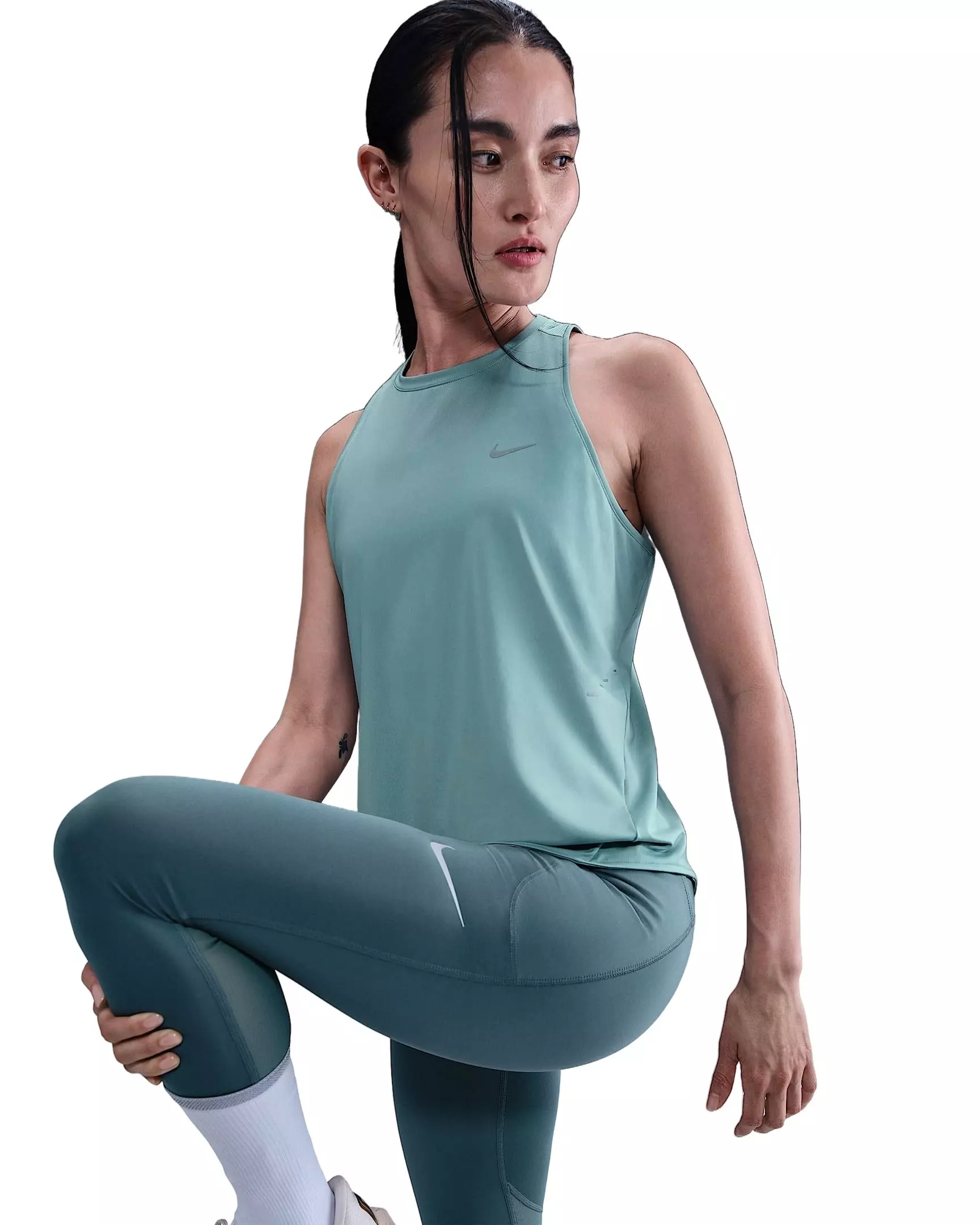 Nike Women's Swift Dri-FIT Running Tank Top -Green - GREEN