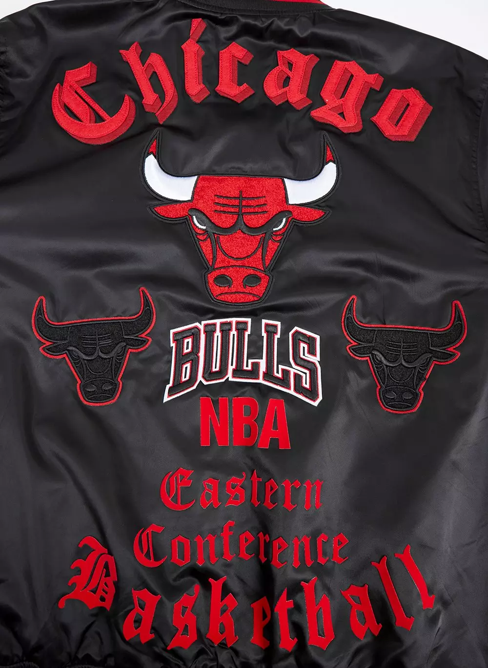 Pro Standard Men's NBA Chicago Bulls Old English Logo Satin Varsity Jacket - Black/Red - BLACK/RED