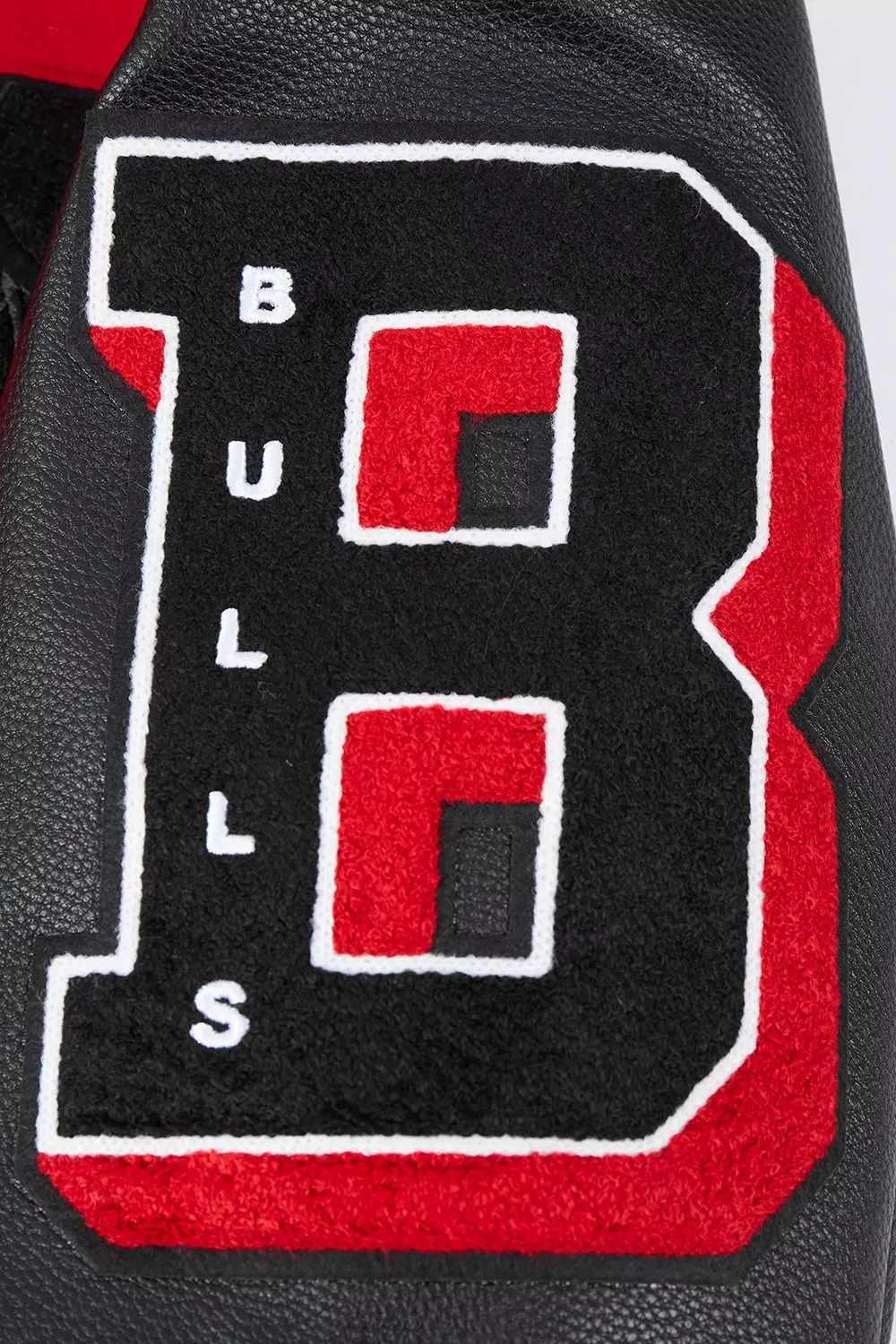 Pro Standard Men's NBA Chicago Bulls Old English Rib Wool Varsity Jacket - Red/Black - RED/BLACK