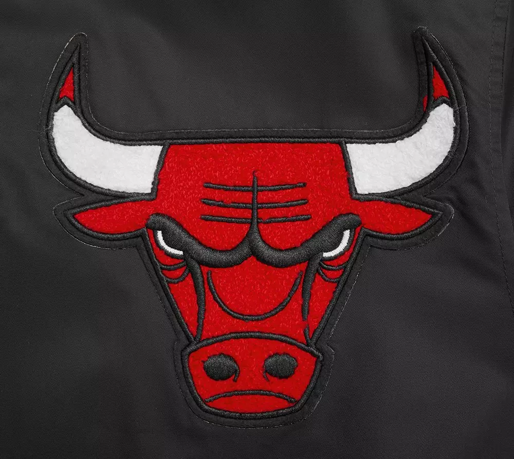 Pro Standard Men's NBA Chicago Bulls Mashup Rib Satin Jacket - Black/Red - BLACK/RED