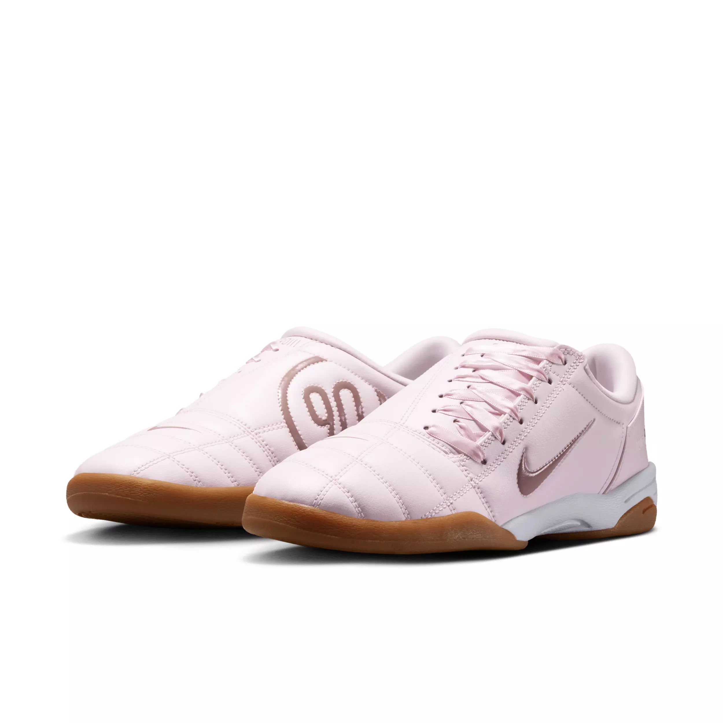 Nike Total 90 "Pearl Pink/White/Gum Medium Brown/Light Violet Ore" Women's Shoe - PINK/WHITE/MD BROWN/LT VIOLET