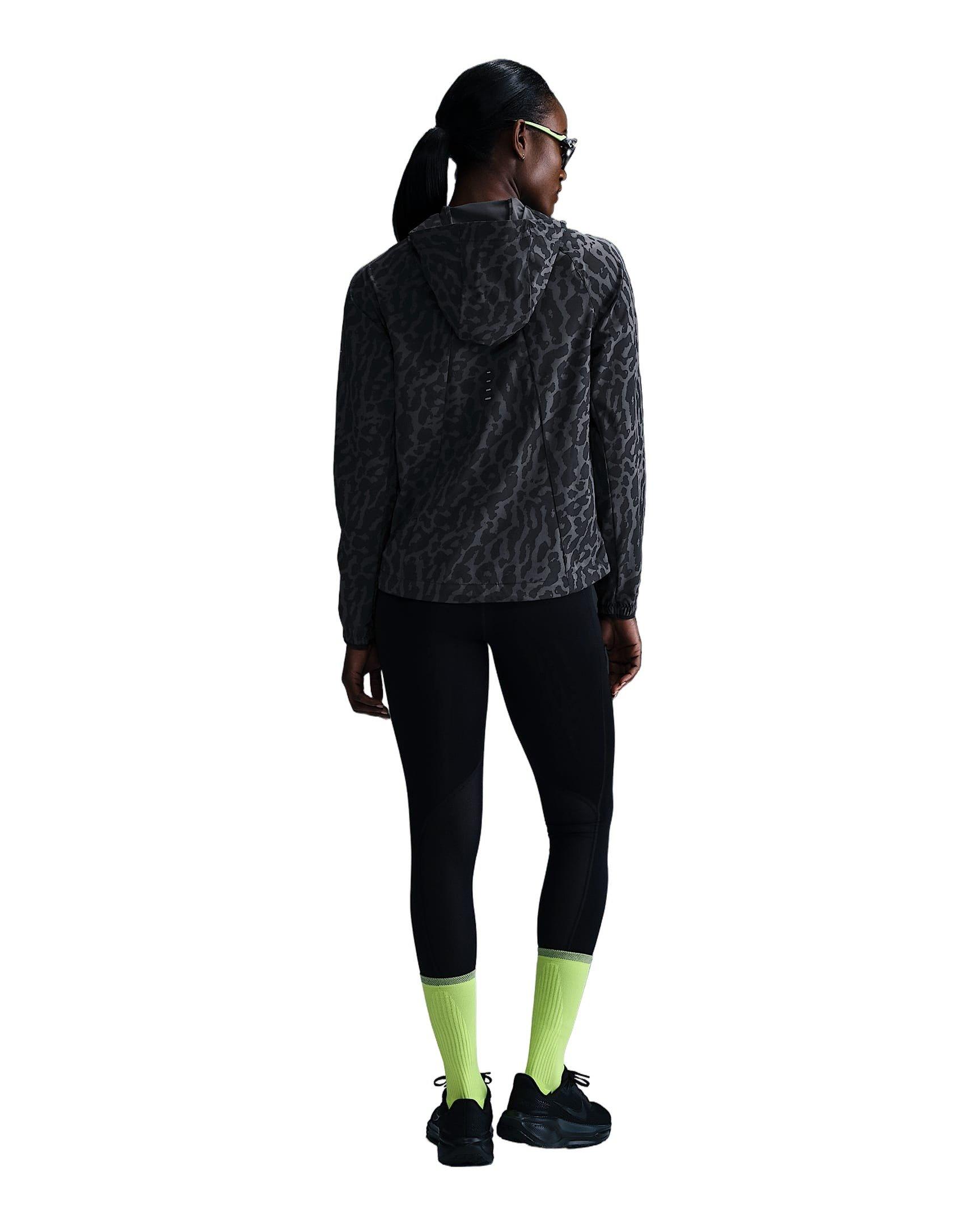 Nike Women's Swift Dri-FIT Packable Running Jacket -Black - BLACK Thumbnail View 7