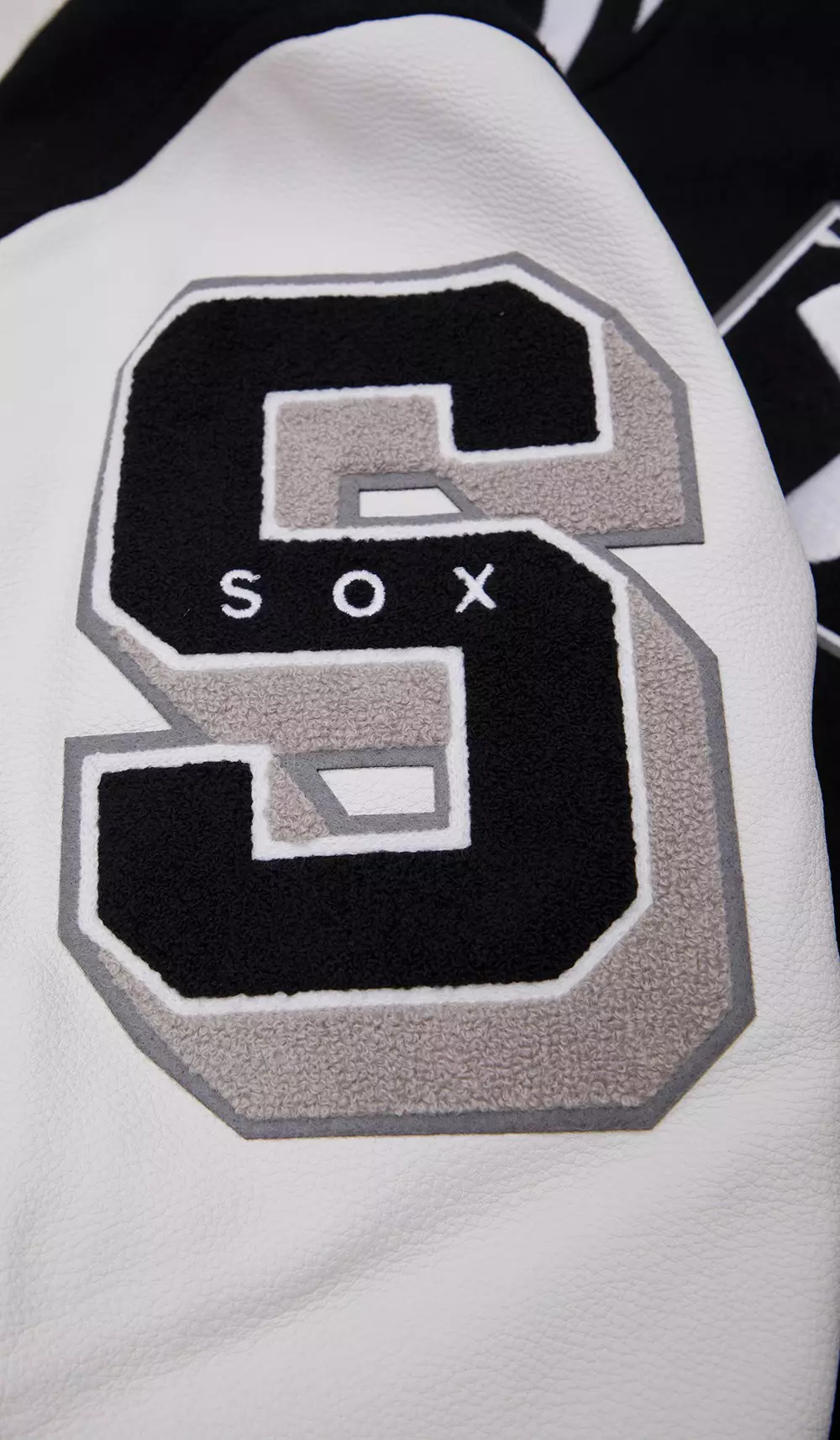 Pro Standard Men's MLB Chicago White Sox Mashup Rib Wool Varsity Jacket - Black/Grey - BLACK/GREY