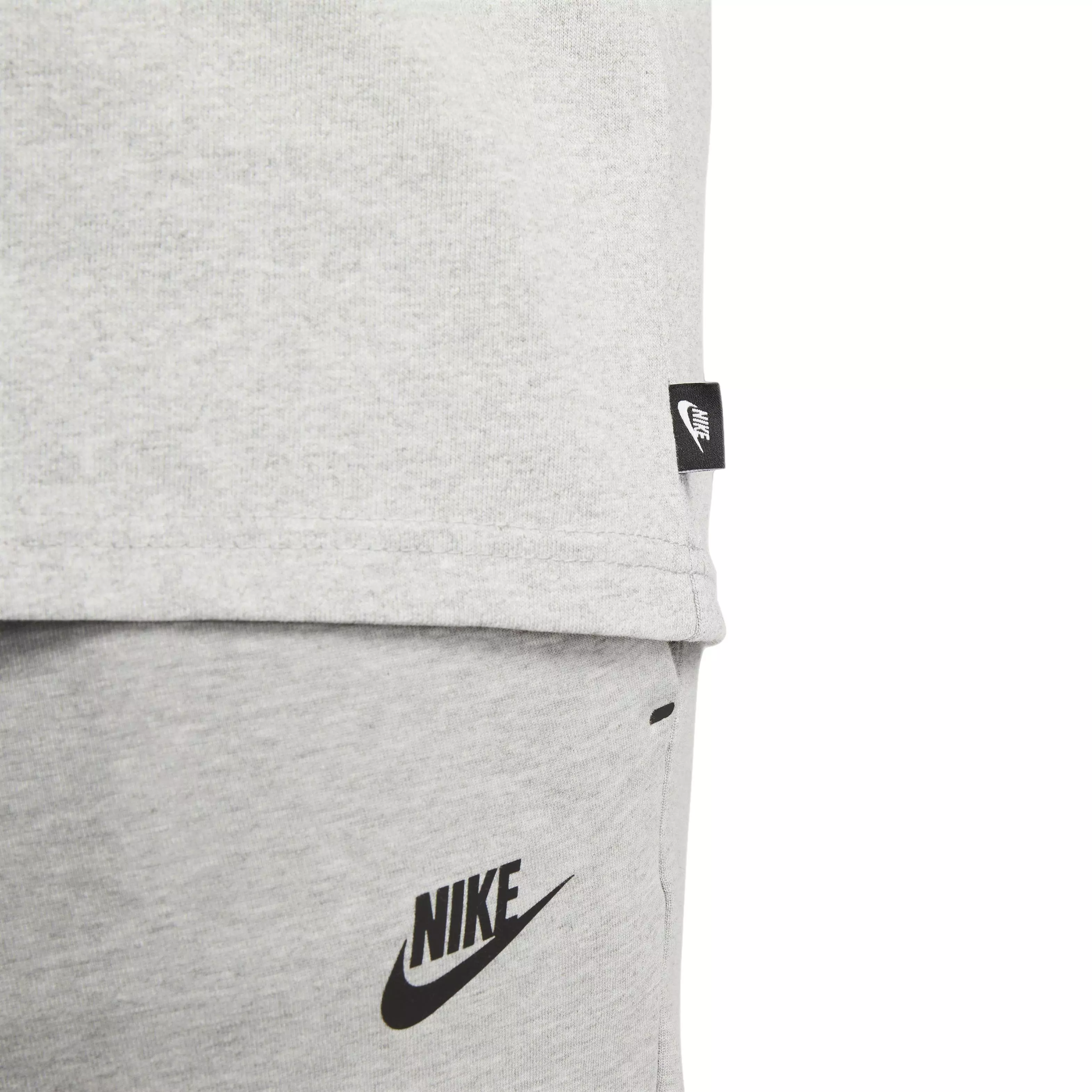 Nike Men's Sportswear Premium Essential Tee-Grey - GREY