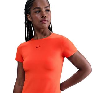 Nike Women's Dorm Short-Sleeve Top -Red