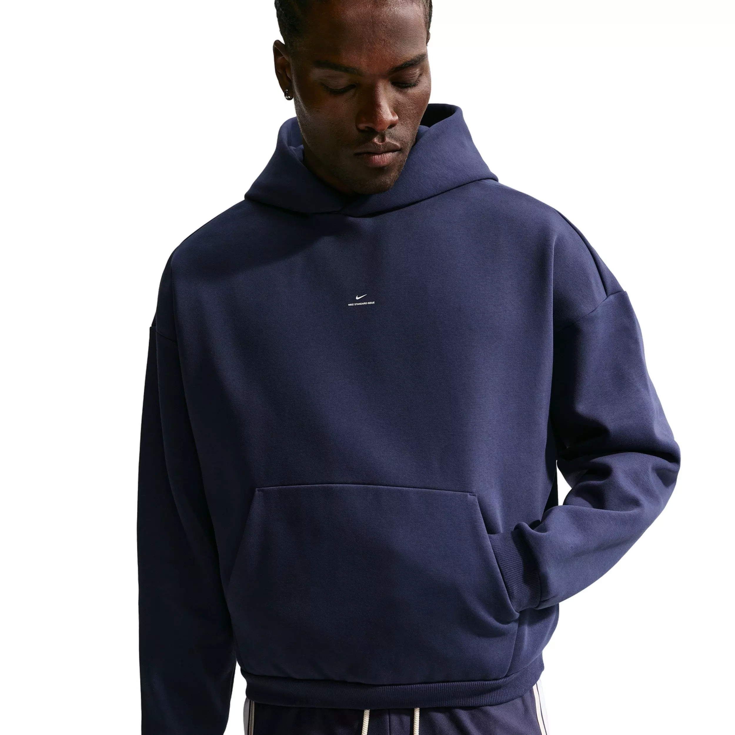 Nike Men's Standard Issue Therma-FIT Brushed Basketball Pullover Hoodie - BLUE