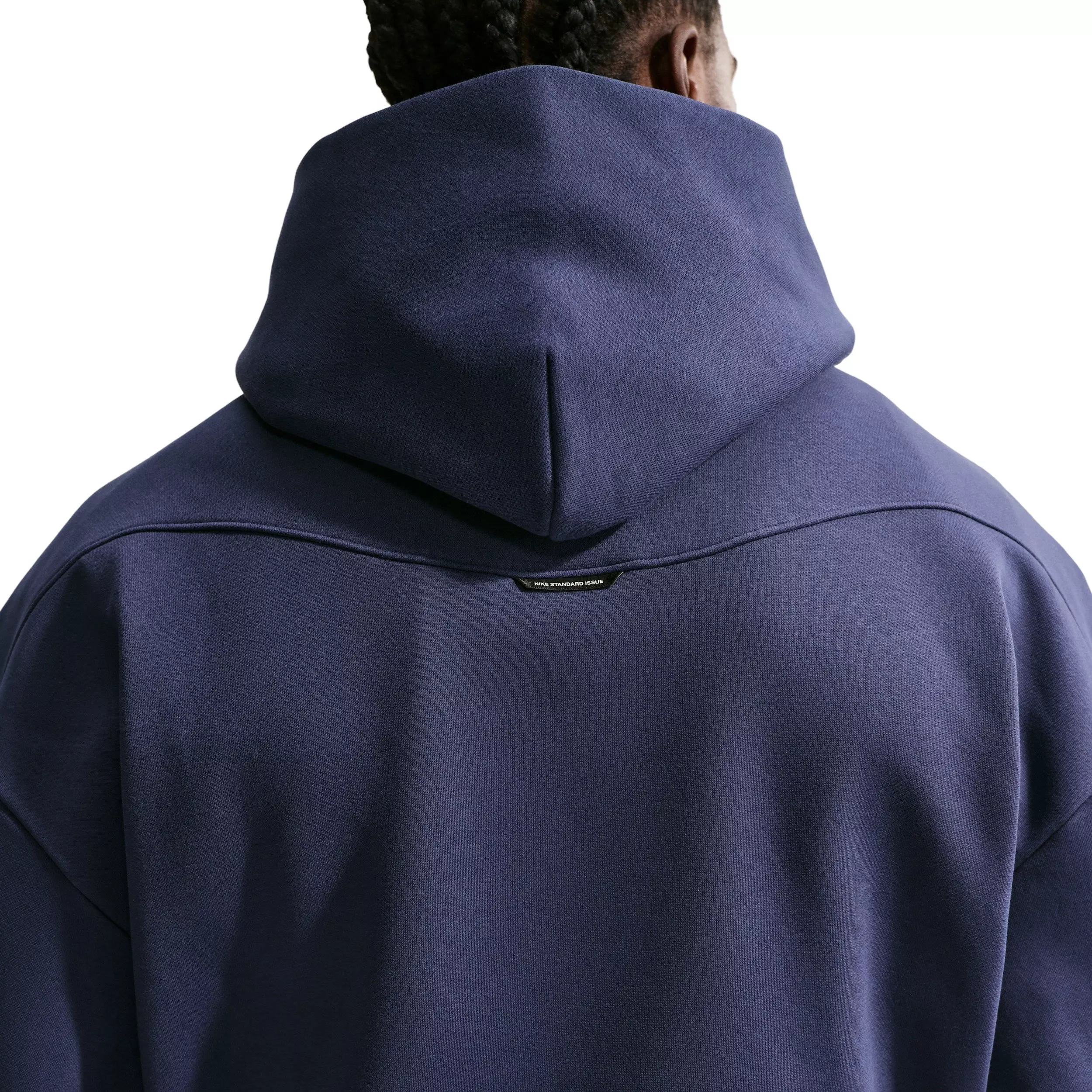 Nike Men's Standard Issue Therma-FIT Brushed Basketball Pullover Hoodie - BLUE