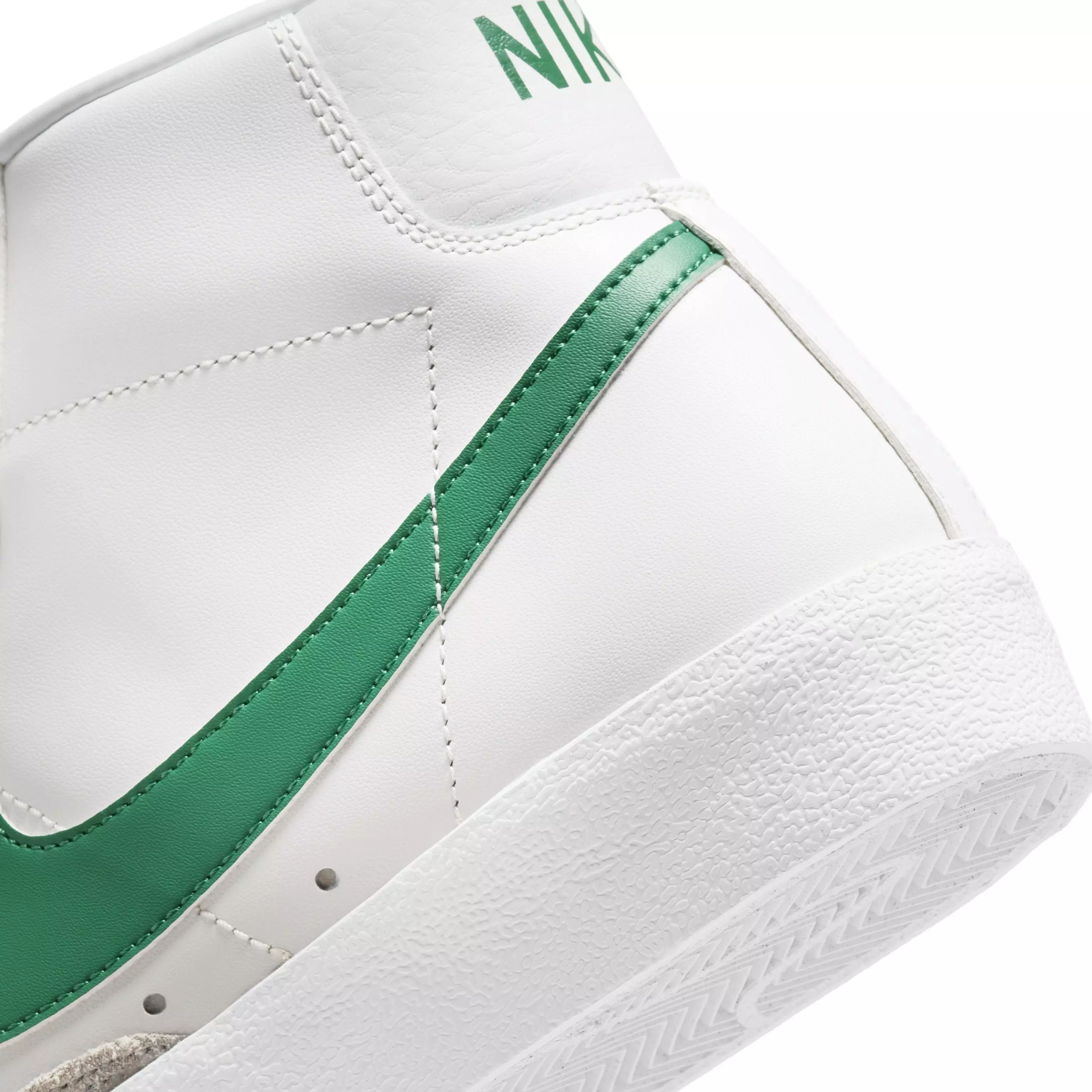 Nike Blazer Mid '77 Vintage "Summit White/Photon Dust/White/Malachite" Men's Shoe - WHITE/DUST/WHITE/MALACHITE