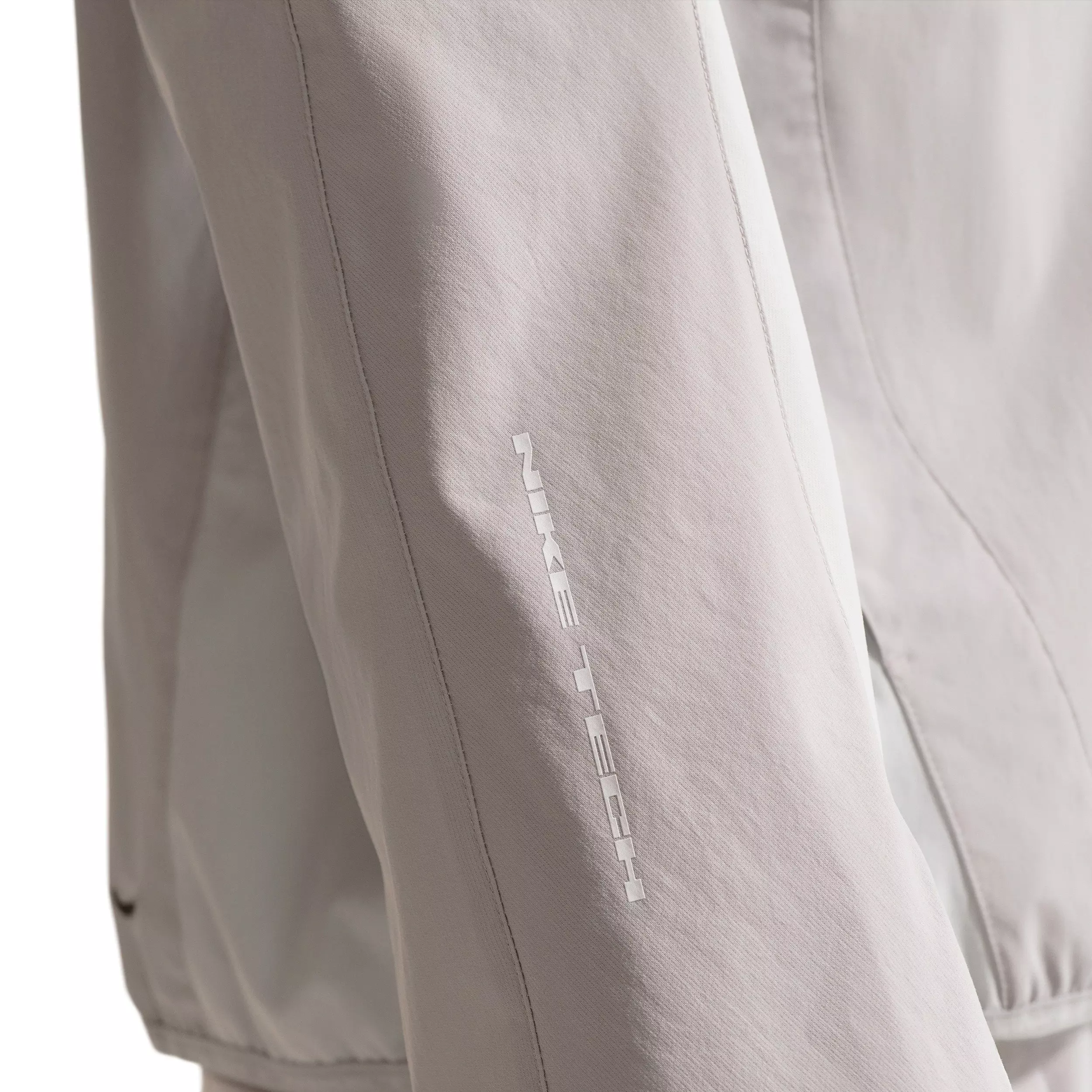 Nike Men's Dri-FIT Tech Helios Jacket - GREY FOG/OFF WHITE