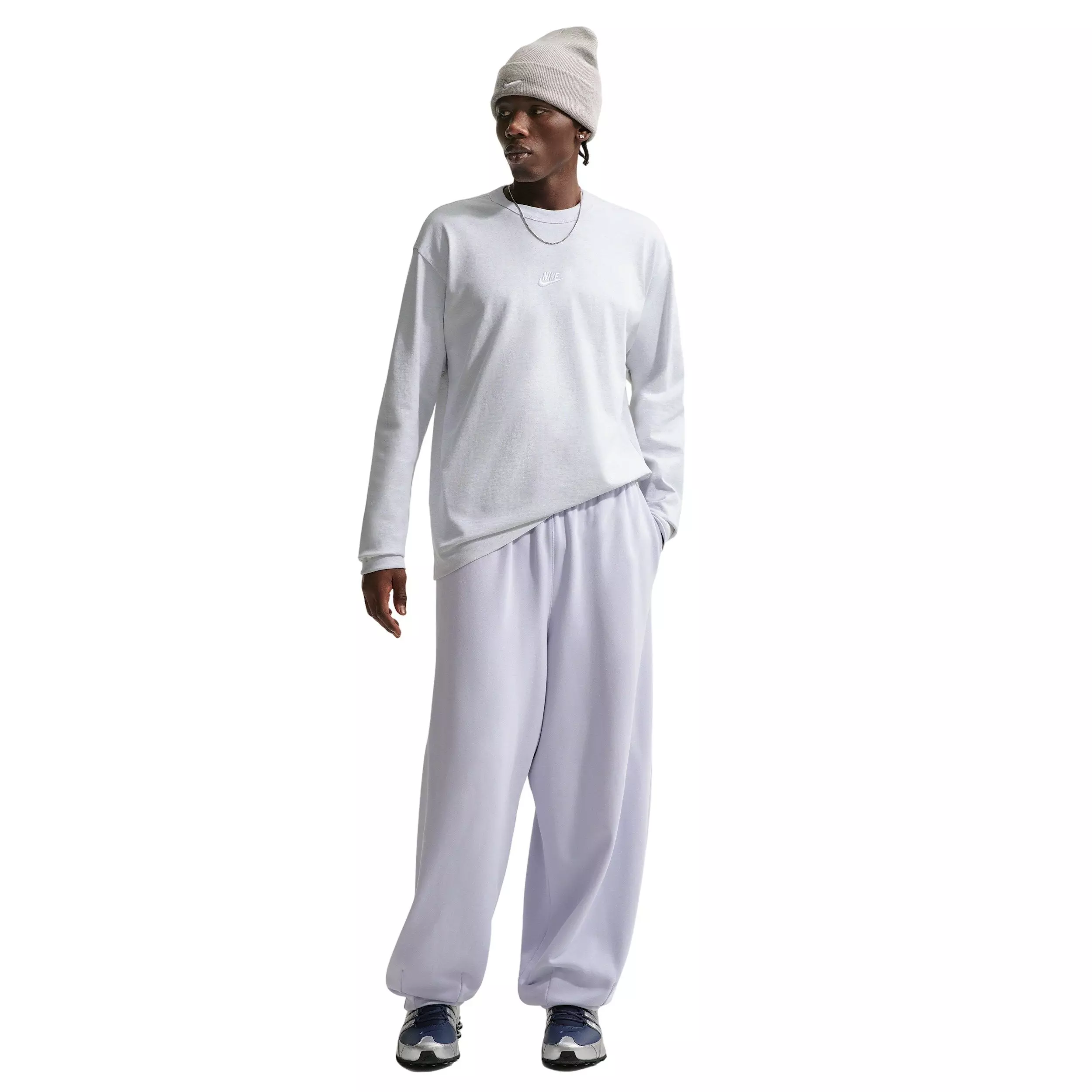 Nike Men's Sportswear Premium Essentials Long-Sleeve T-Shirt - BROWN