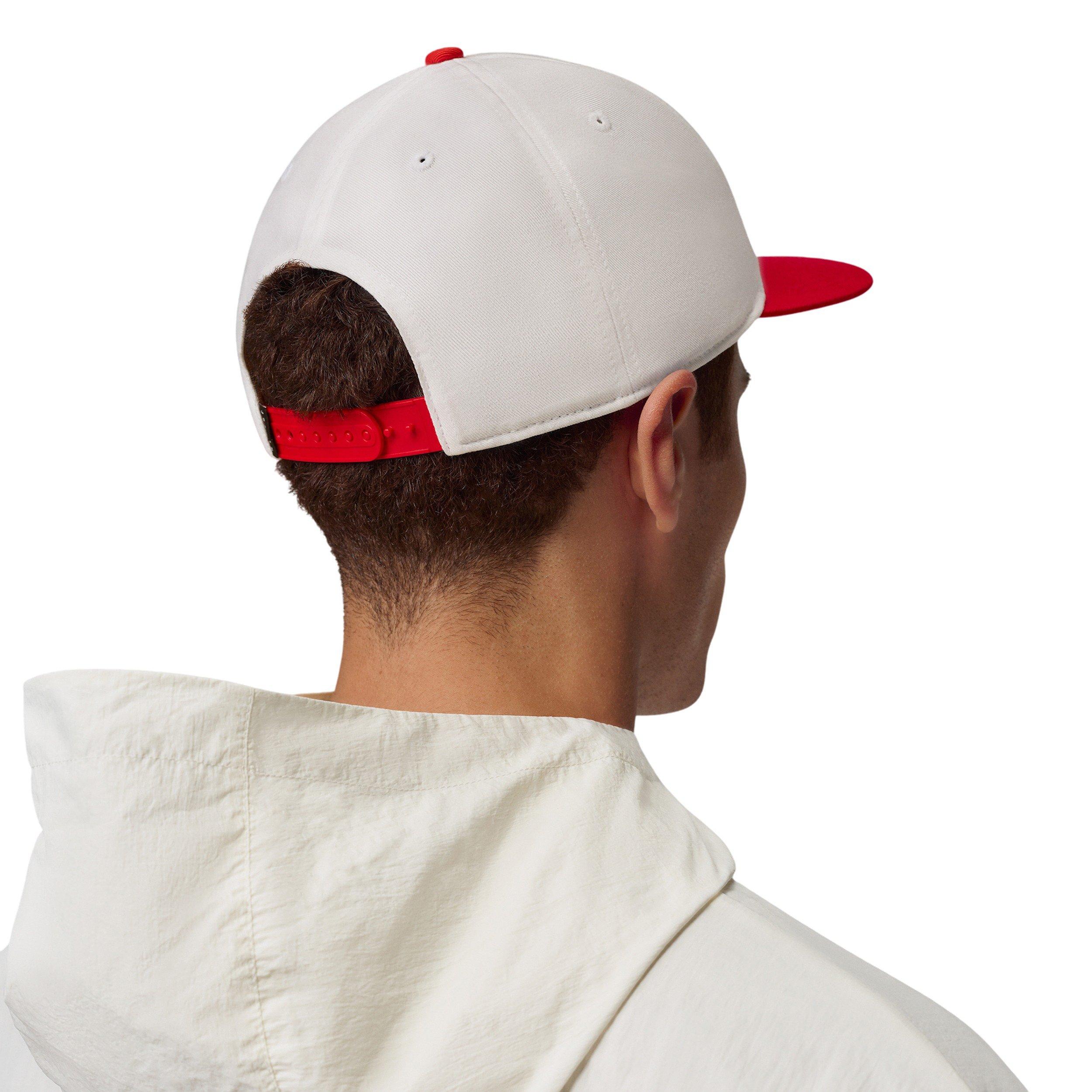 Jordan Adult Chicago Bulls NBA Pro Snapback Hat - WHITE Thumbnail View 2