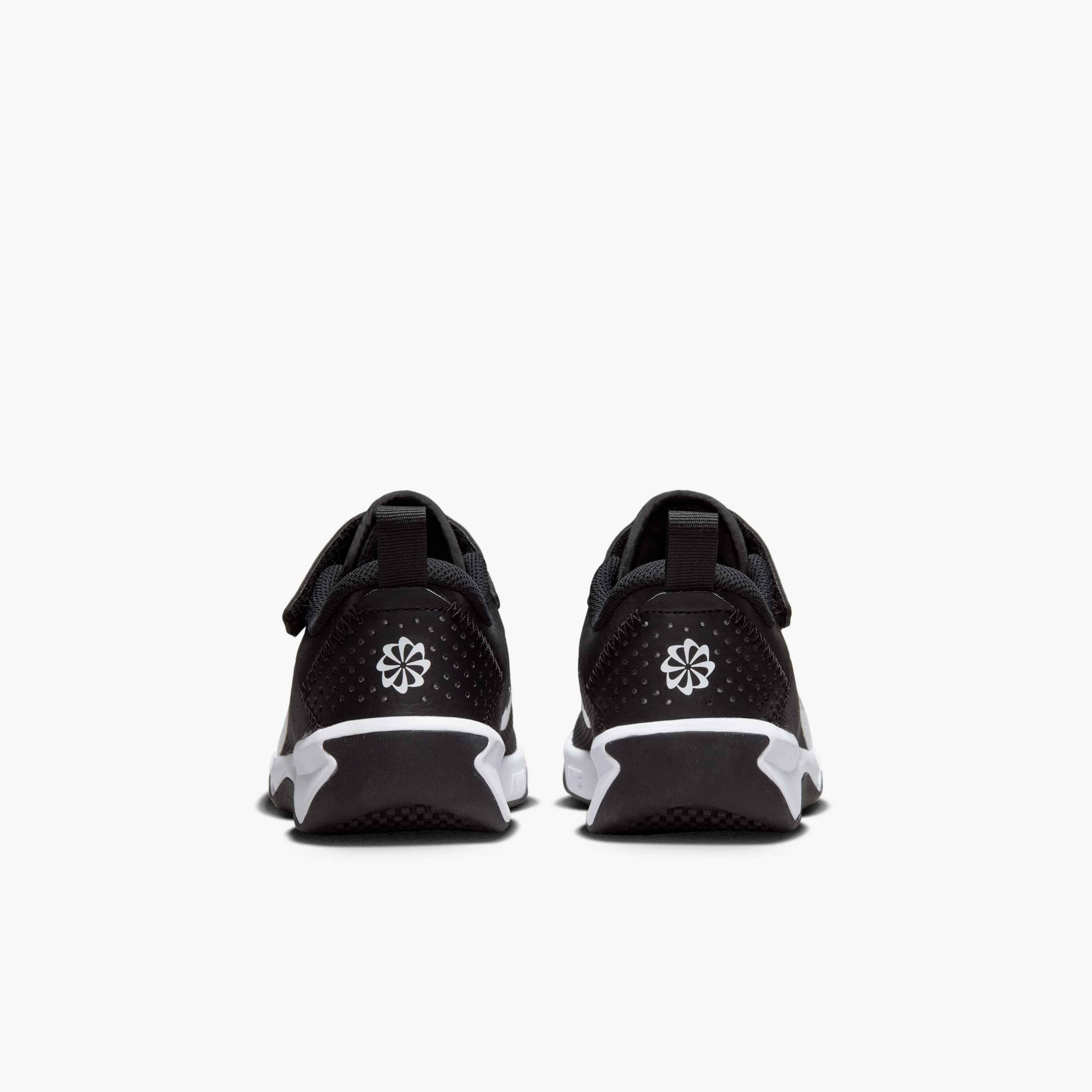 Nike Omni Multi-Court Preschool Boys' "Black/White" Shoe